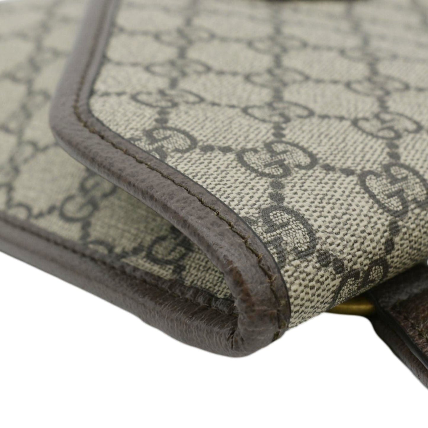 GUCCI Neo   Medium GG Supreme Canvas Messenger Bag Beige 598604