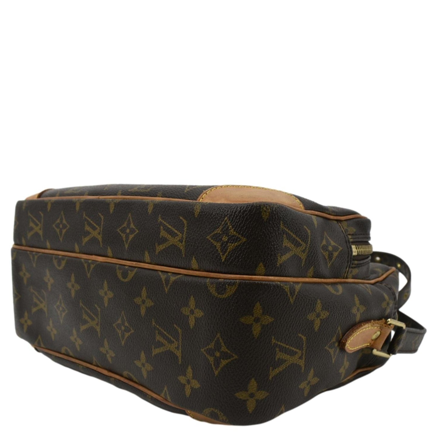 LOUIS VUITTON Nile   Monogram Canvas Crossbody Shoulder Bag