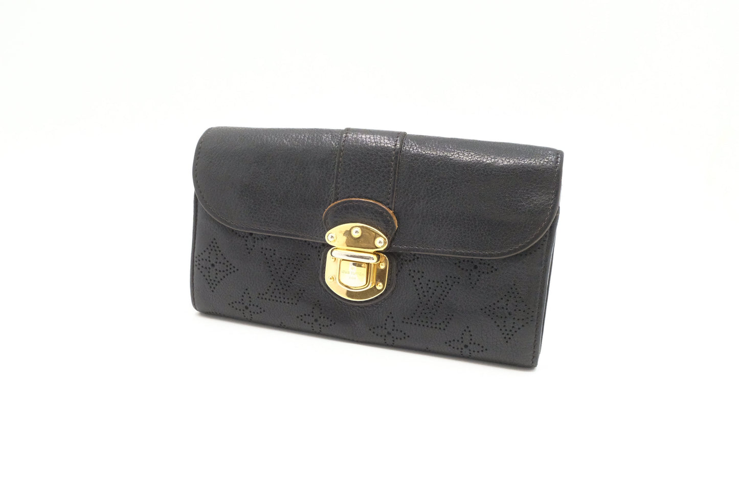 Louis Vuitton Amelia Wallet in Black Mahina Leather
