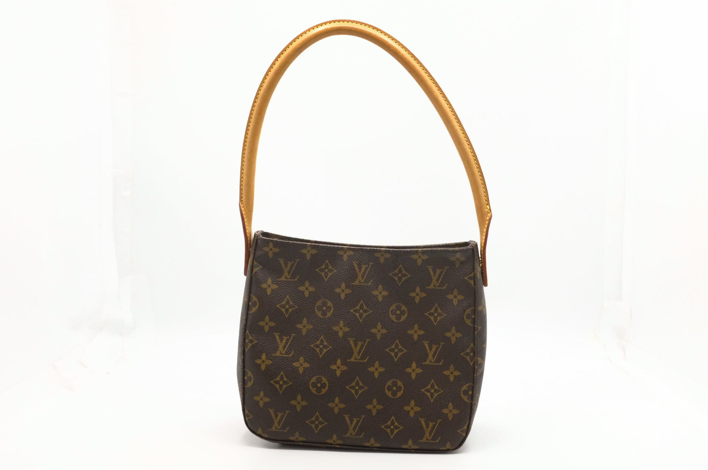 Louis Vuitton Looping MM in Monogram Canvas