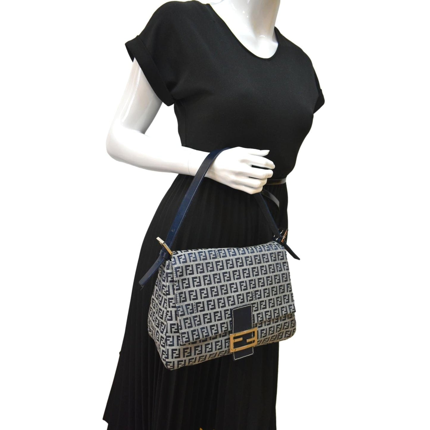 Fendi Mamma Baguette Shoulder Bag - Ewore Bags