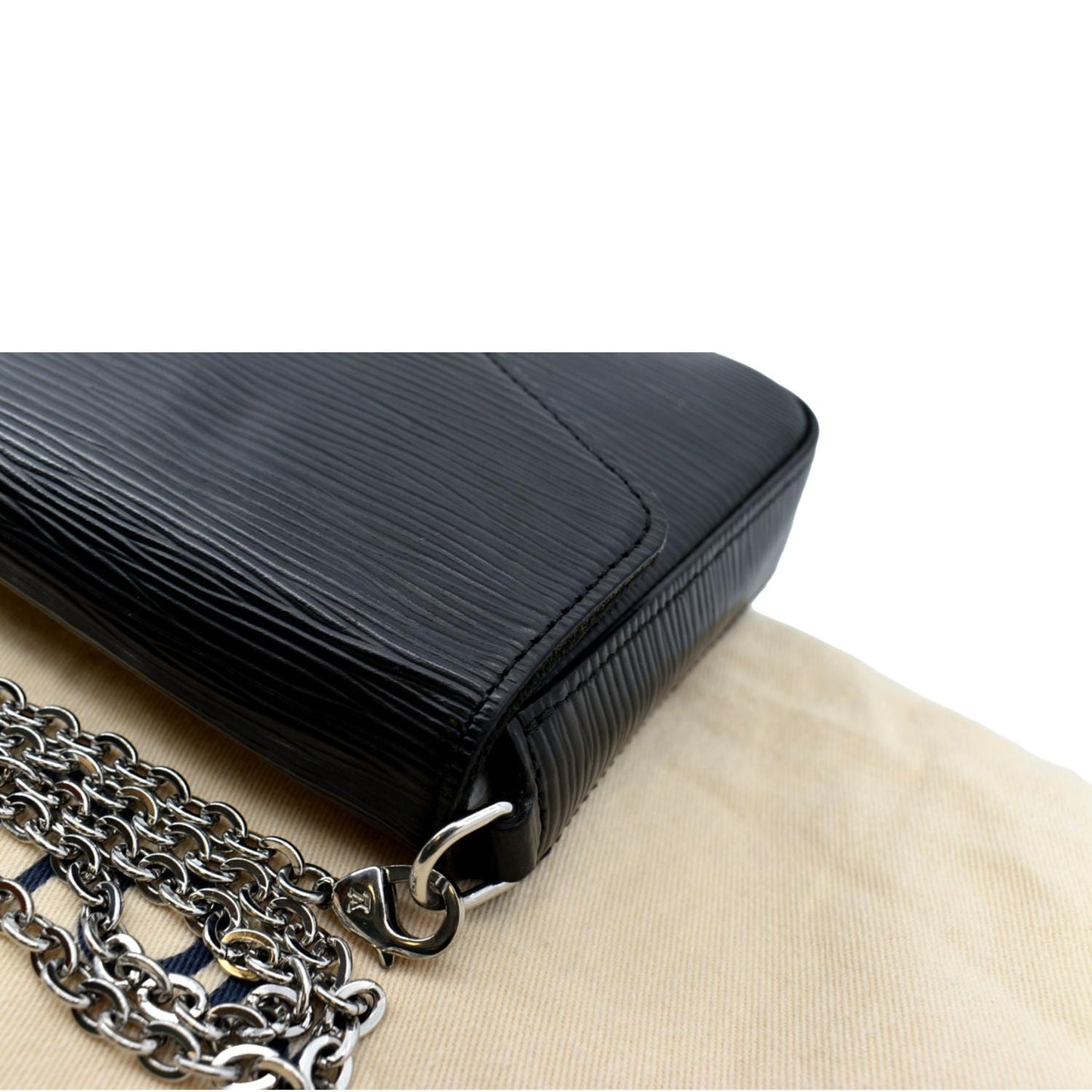 LOUIS VUITTON Felicie Pochette Epi Crossbody Bag Black