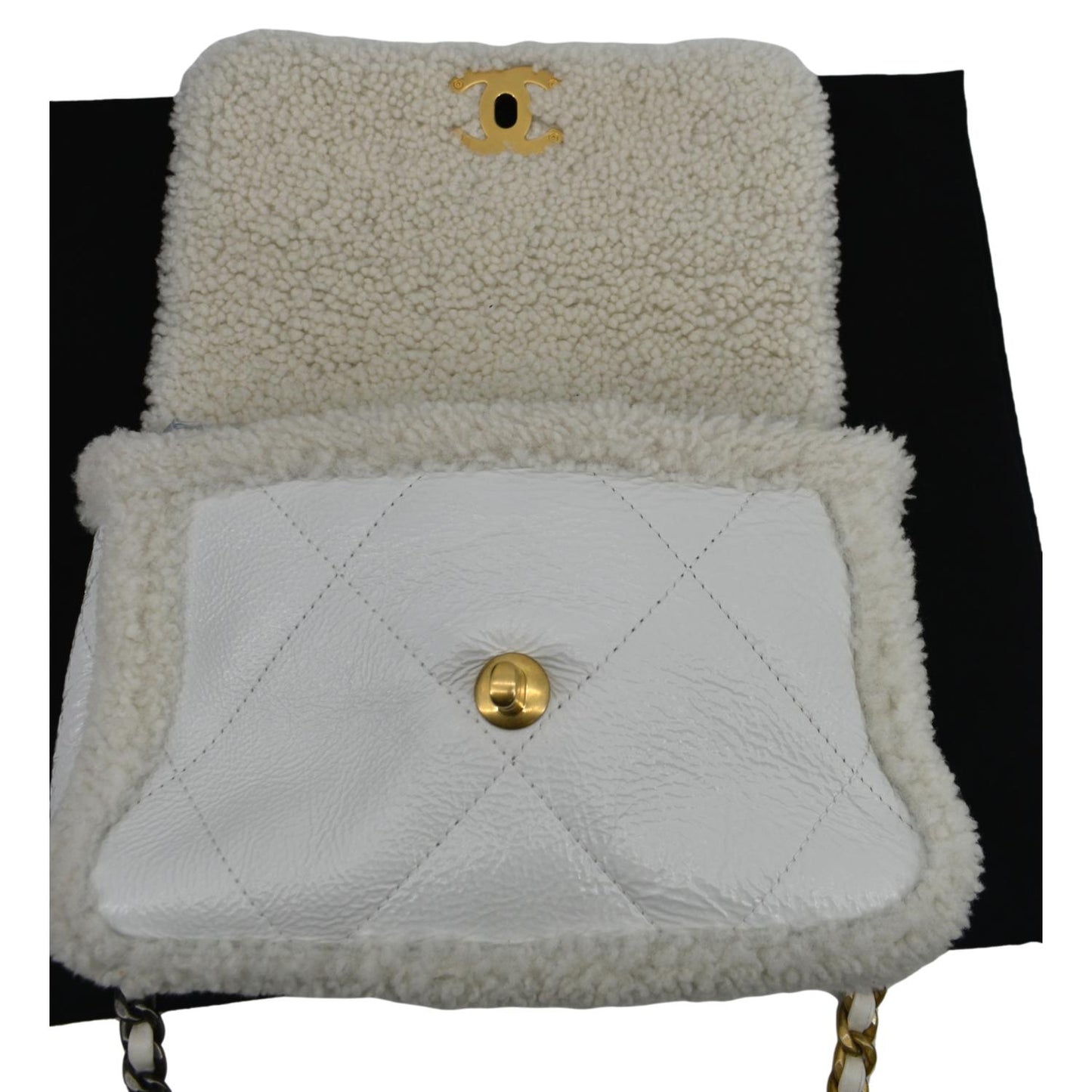 CHANEL 19 Flap Shearling Patent Leather Shoulder Bag White