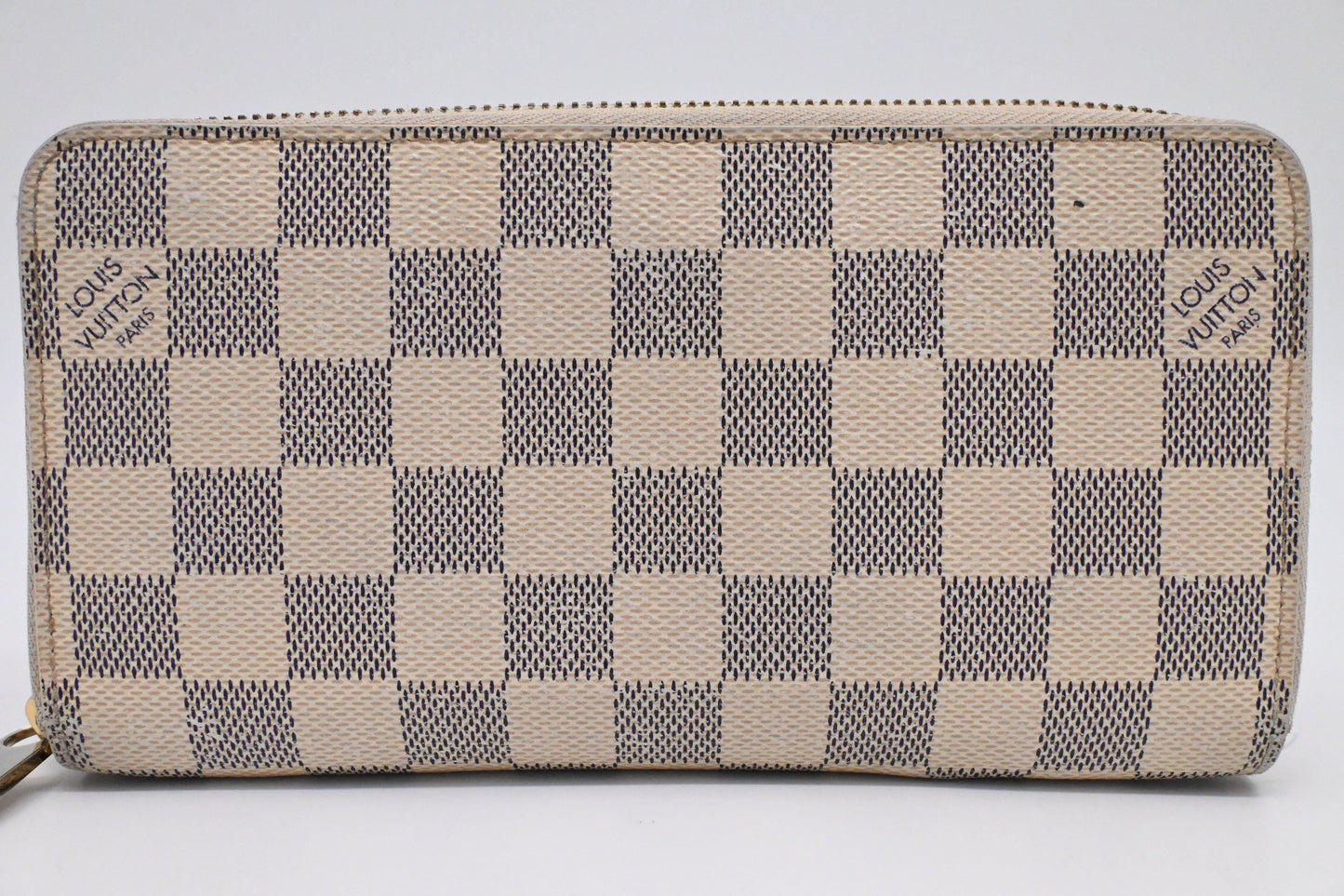 Louis Vuitton Zippy Wallet in Damier Azur Canvas