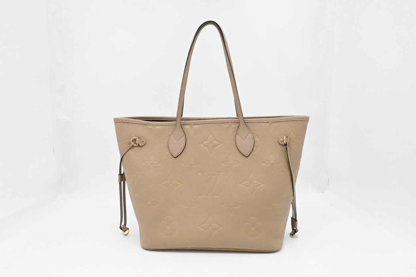 Louis Vuitton Neverfull MM in Turtledove Empreinte Leather