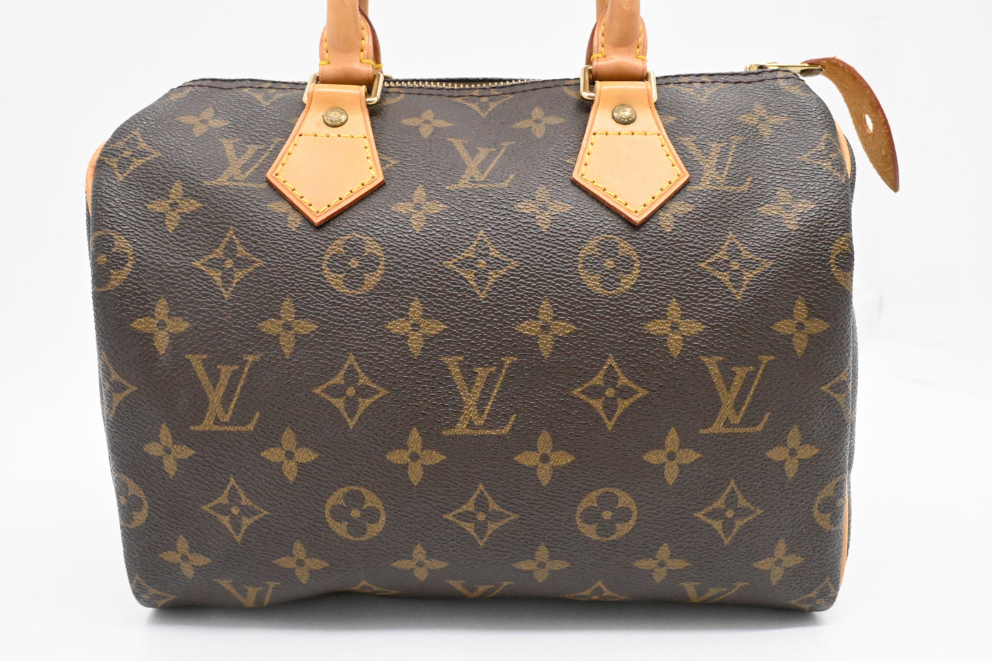 Louis Vuitton Speedy 25 in Monogram Canvas