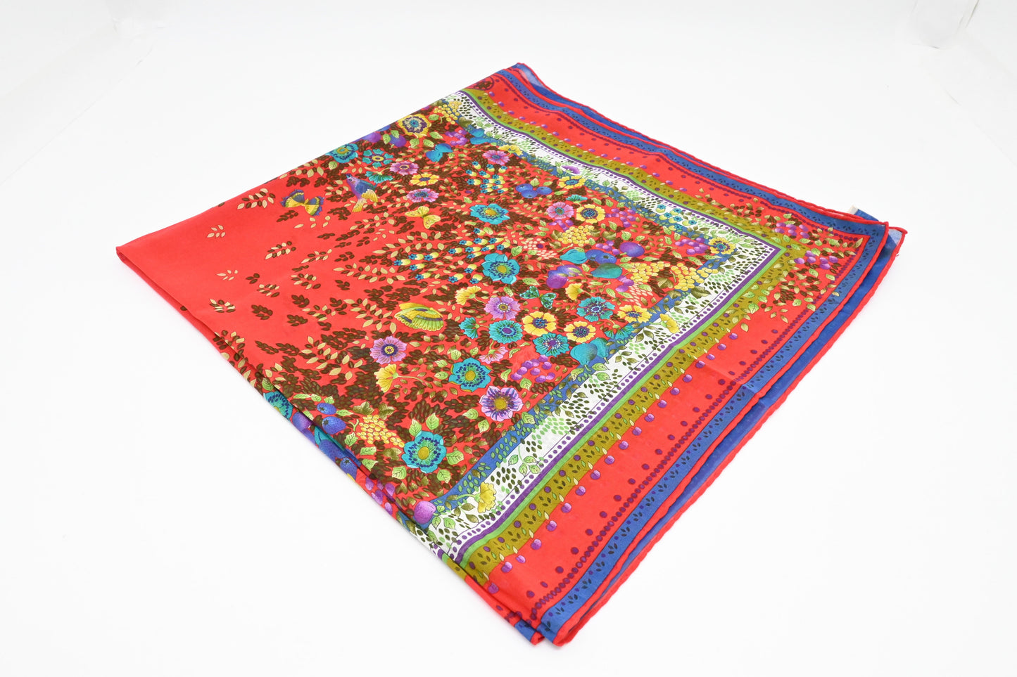 Gucci Floral Scarf in Red Cotton