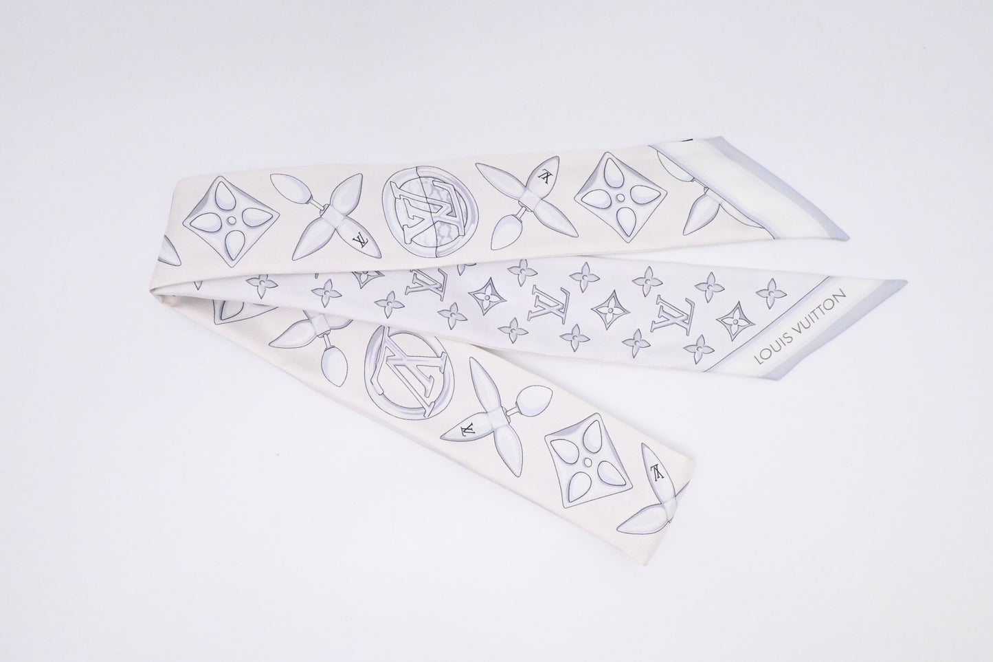 Louis Vuitton Louisette Bandeau in White Silk