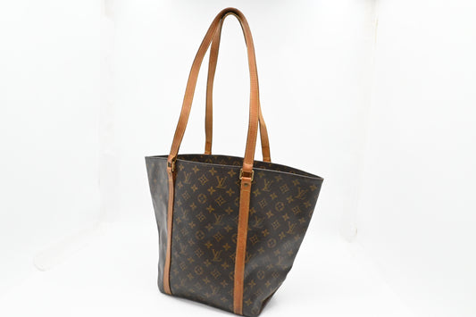 Louis Vuitton Sac Shopping 48 in Monogram Canvas