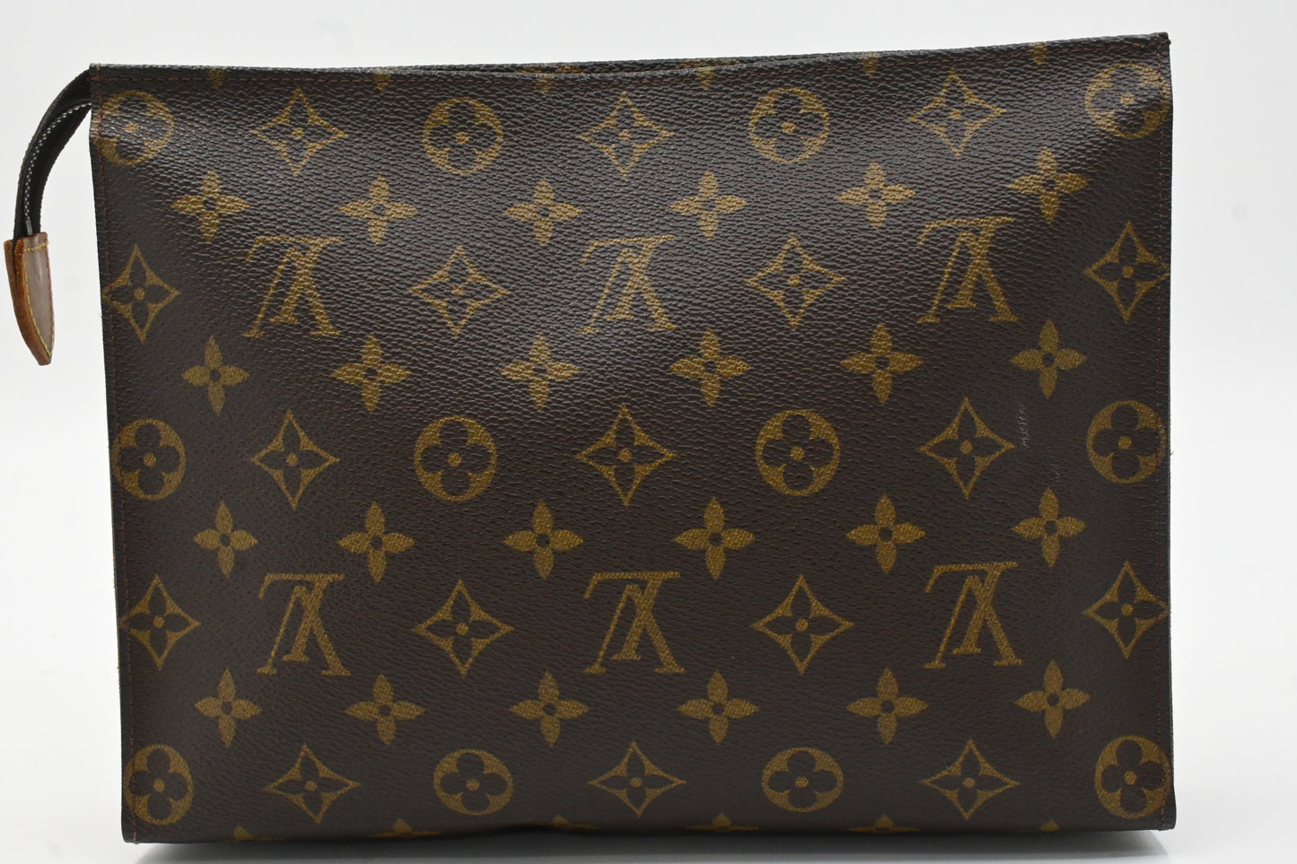 Louis Vuitton Toiletry 26 in Monogram Canvas
