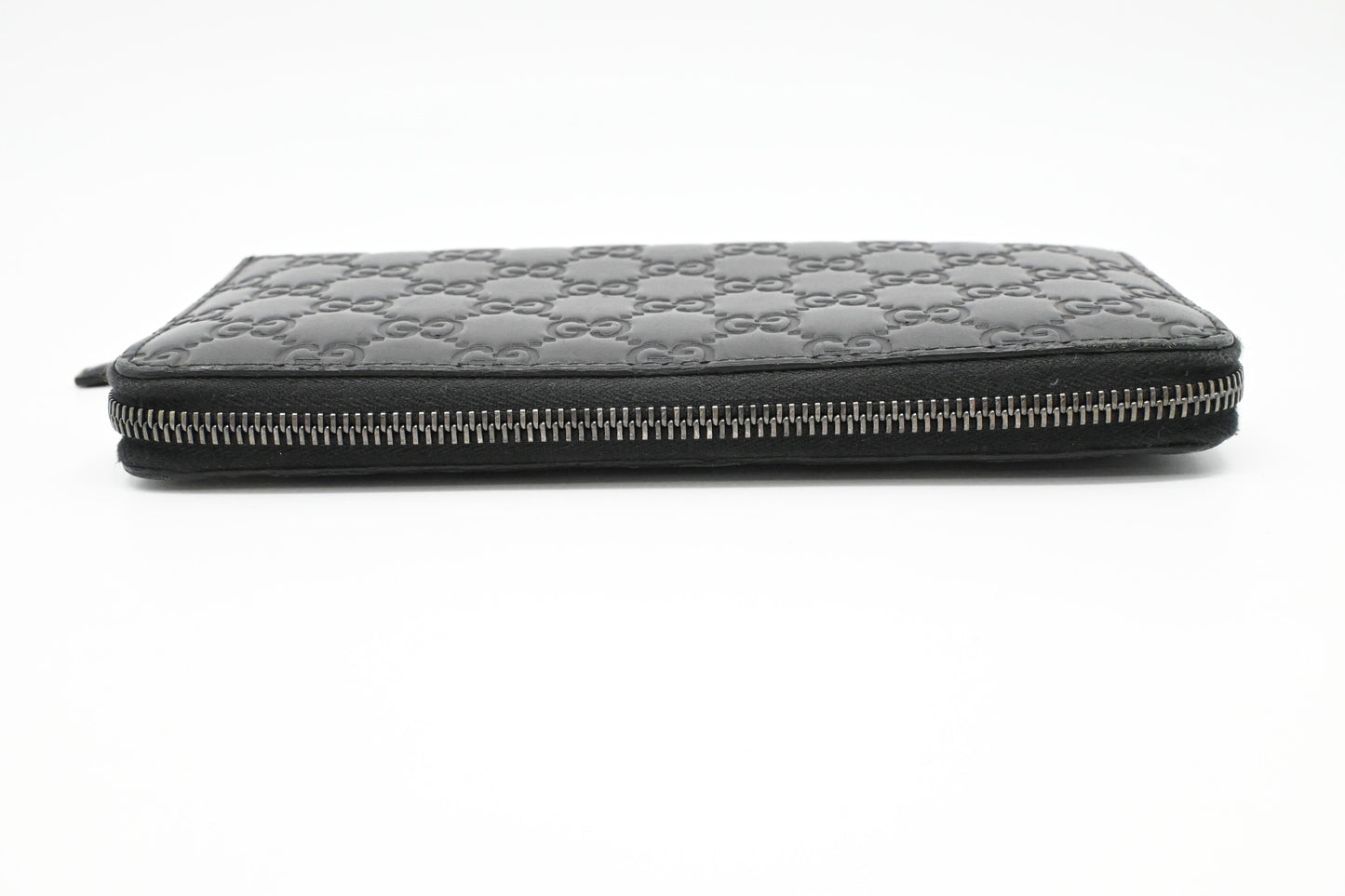 Gucci Zippy Organizer in Black Guccissima Leather