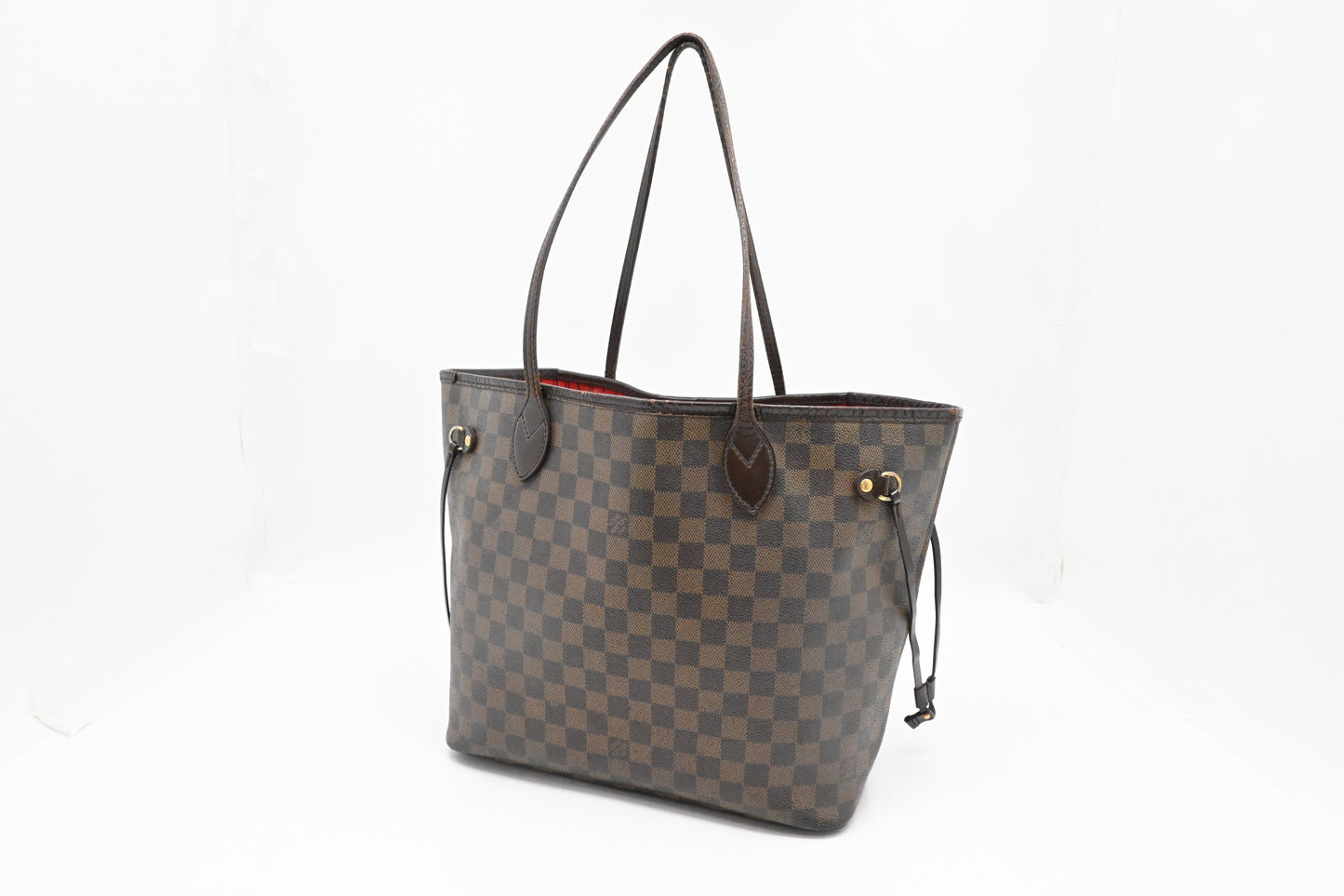 Louis Vuitton Neverfull MM in Damier Ebene Canvas