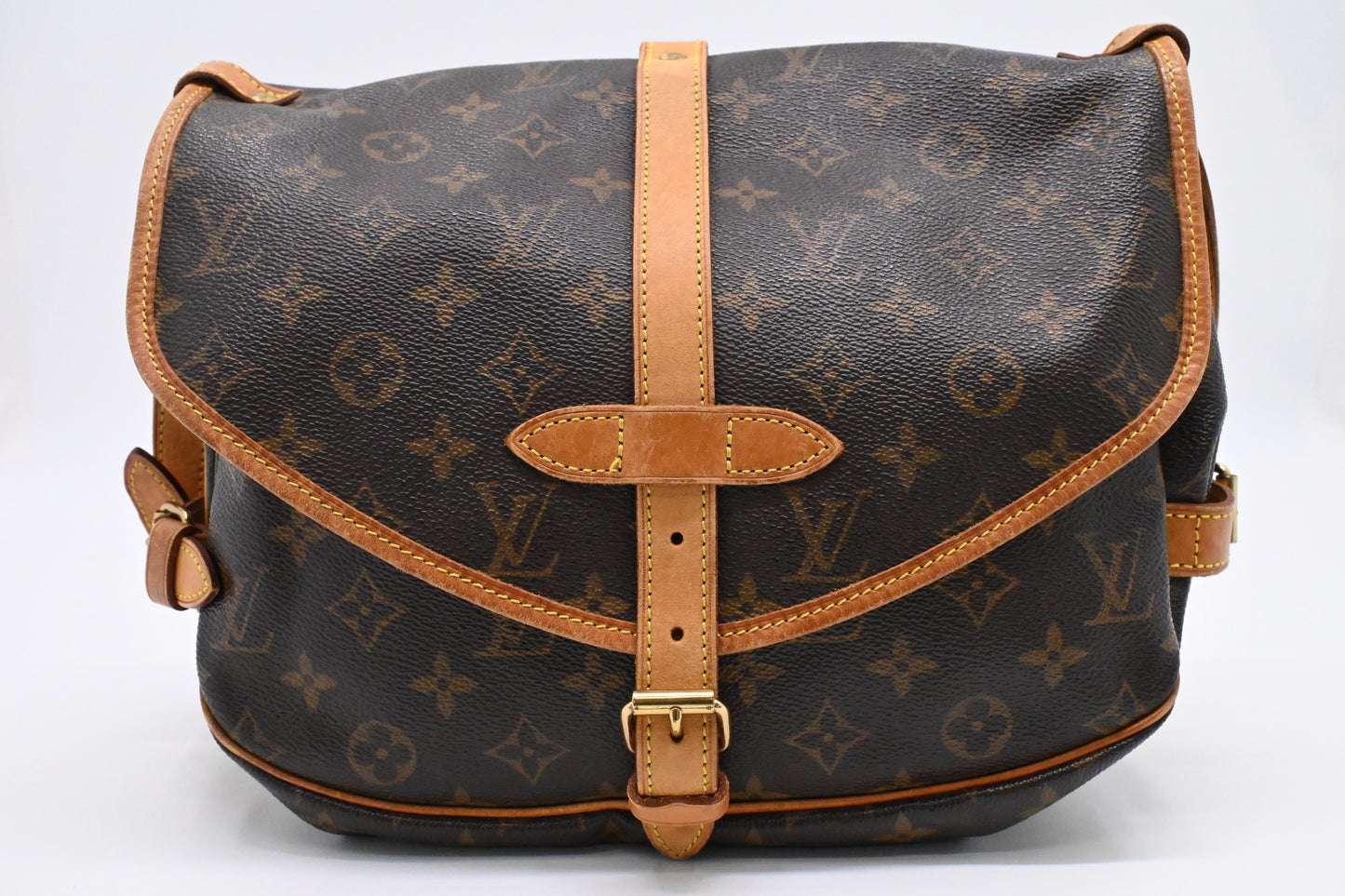 Louis Vuitton Saumur 30 in Monogram Canvas