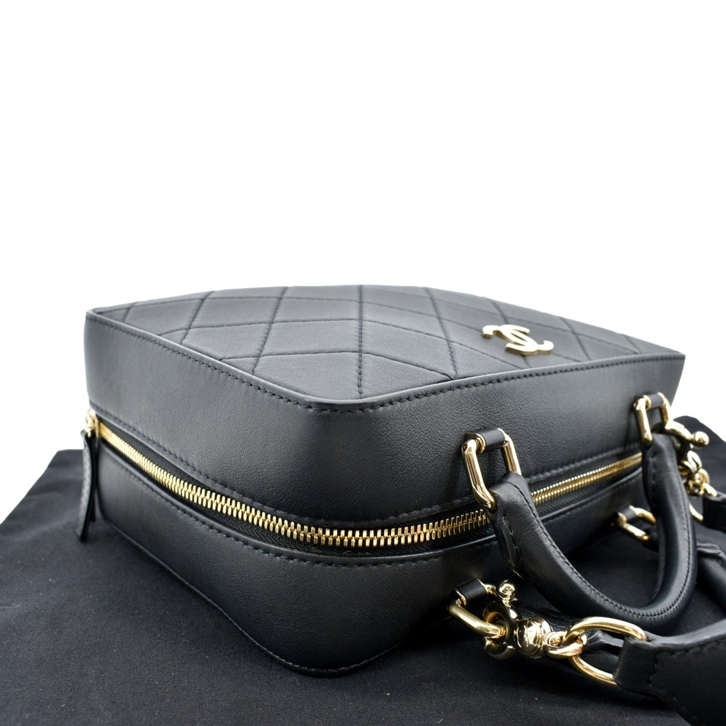 CHANEL Vanity Leather Crossbody Bag Black-