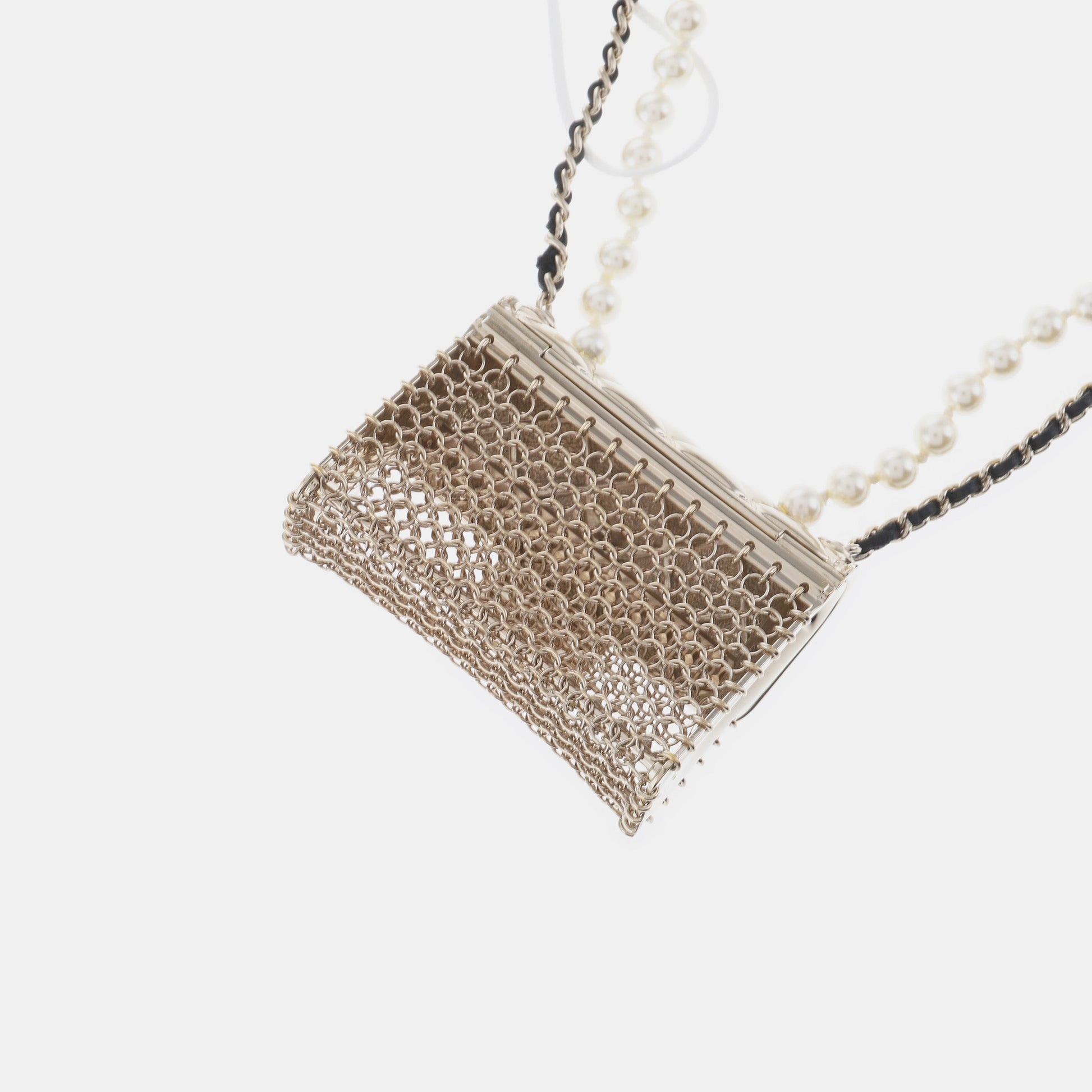 Chanel Matelassé Shoulder Bag - Ewore Bags