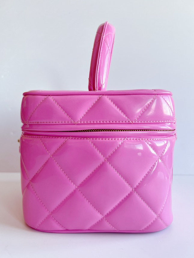 CHANEL 1995  "Barbie" Heart-Mirror Vanity Case Bag in pink