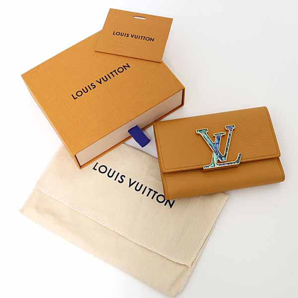 LOUIS VUITTON Tri-fold wallet M81669 leather saffron Portefeuille Capucines Compact