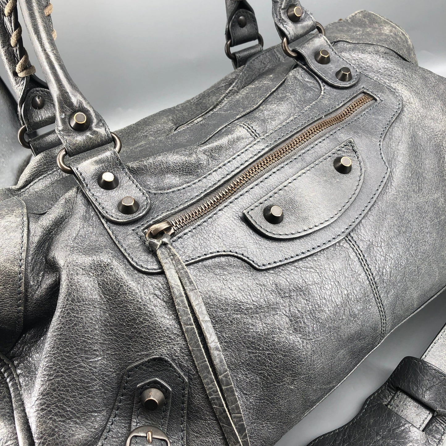 Balenciaga Classic City Distressed Leather Shoulder Handbag Grey