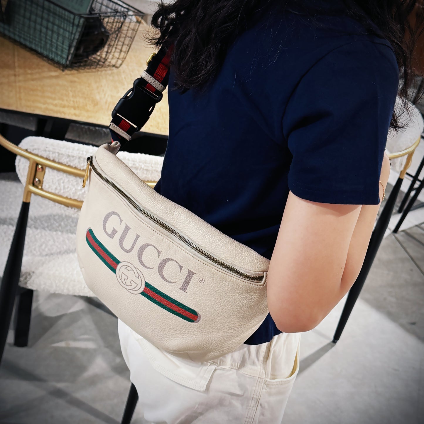 Gucci Uni  Small Logo Print White Leather Messenger Belt Bag TWS