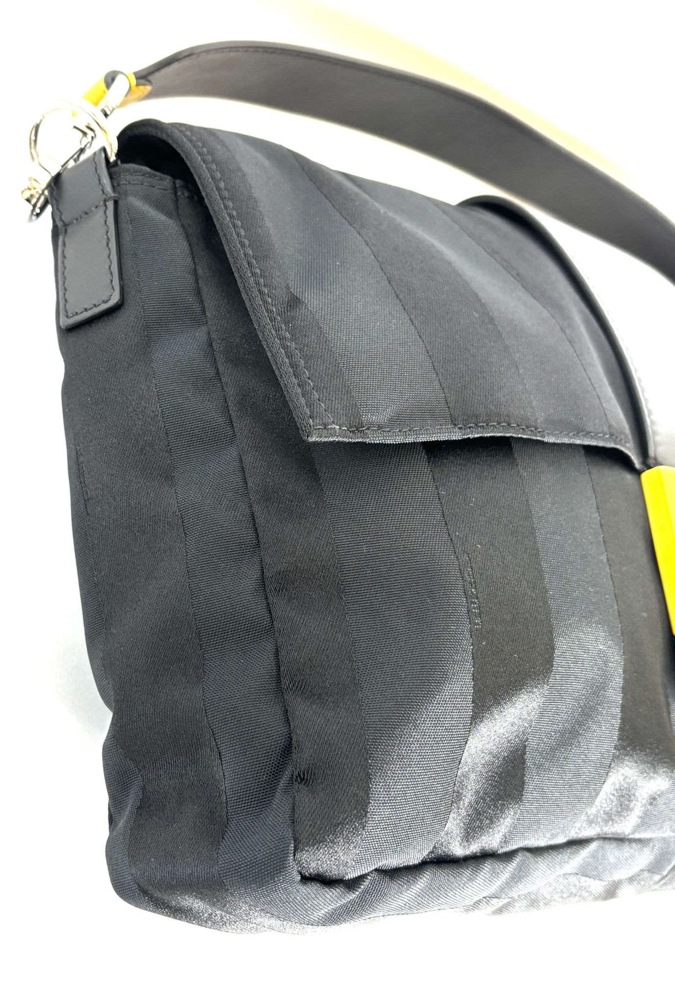 FENDI BAGUETTE CONVERTIBLE SHOULDER BAG