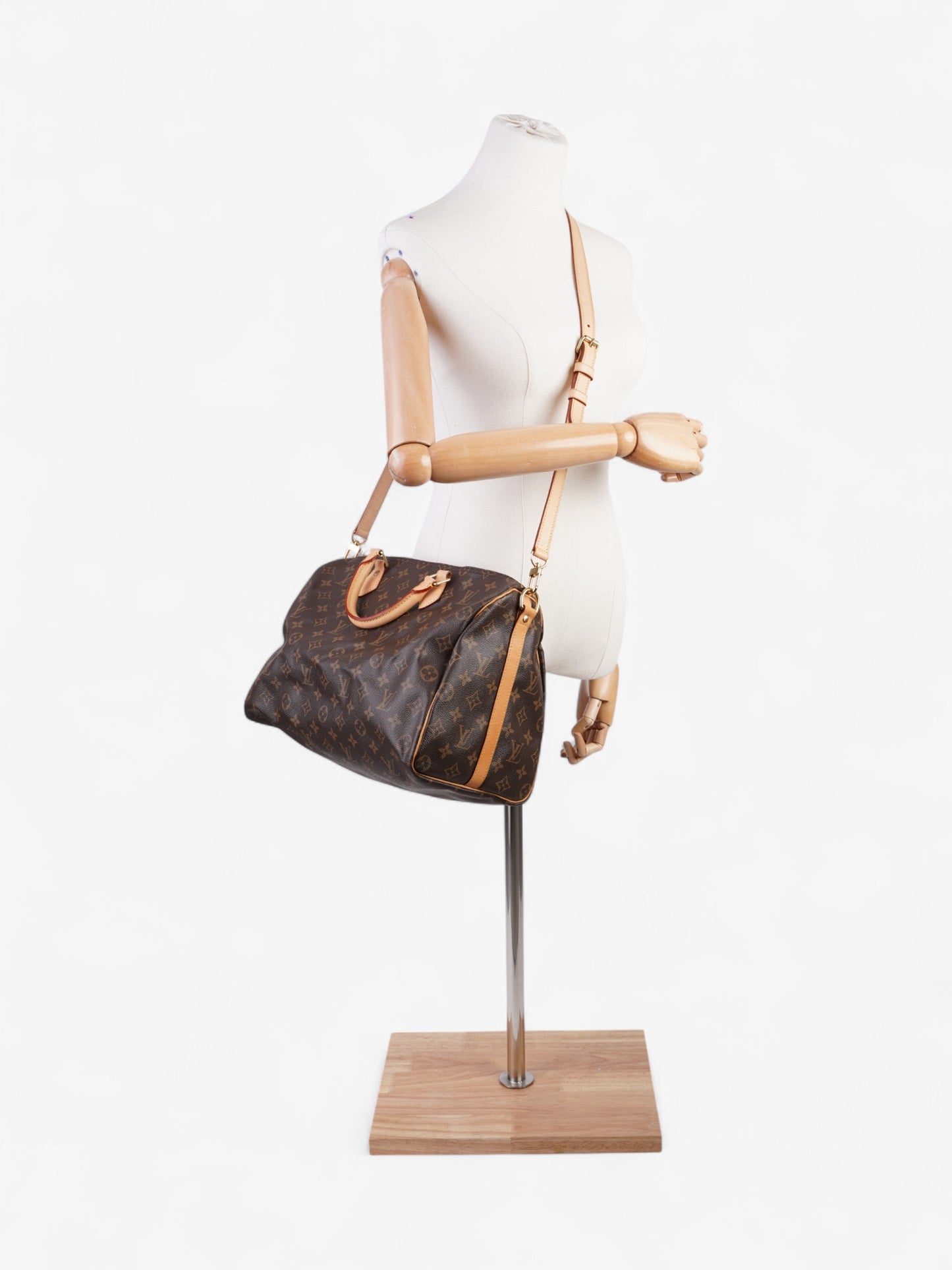 Louis Vuitton Speedy Bandoulière Monogram Coated Canvas 30