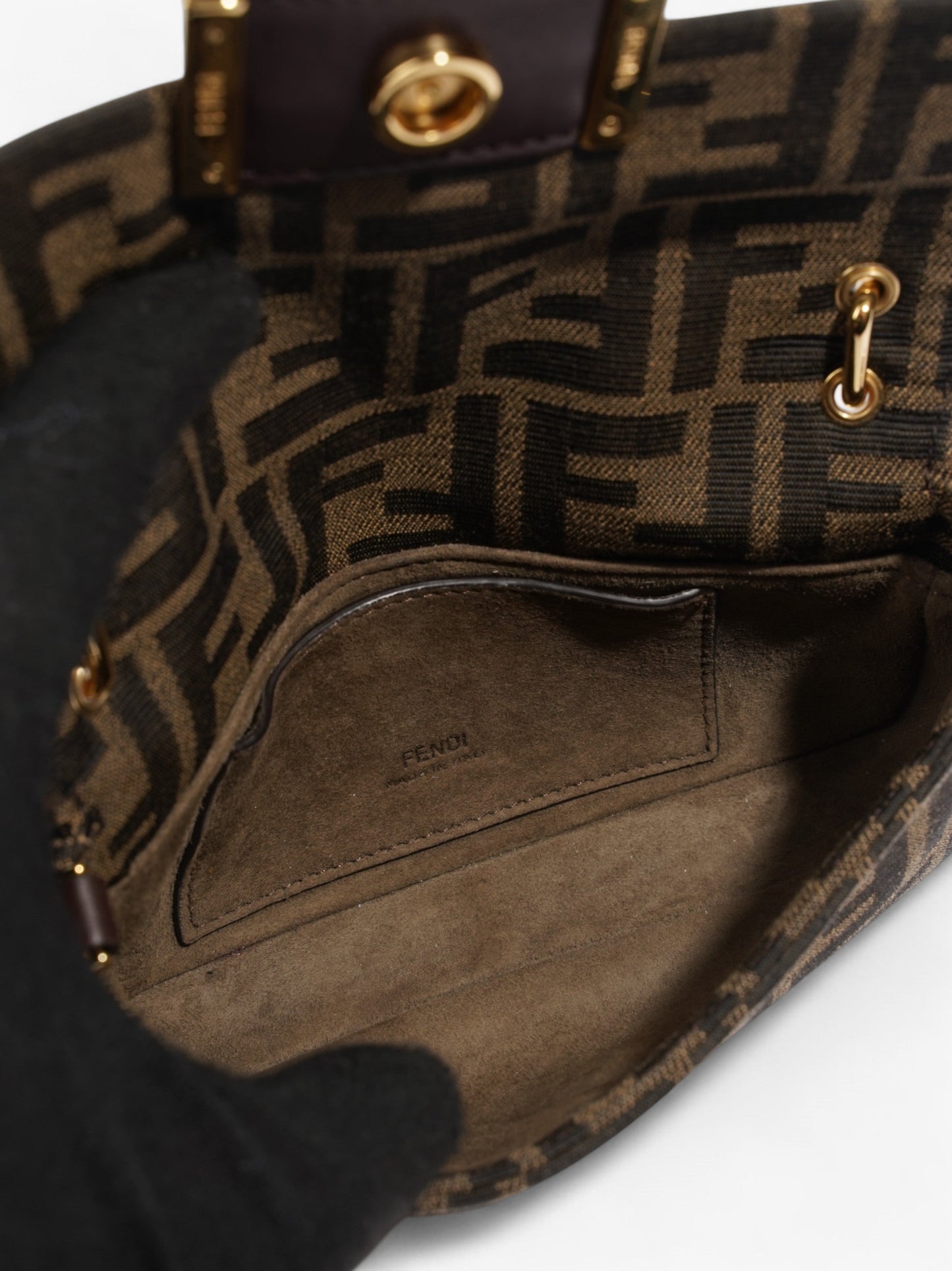 Fendi Baguette Shoulder Bag - Ewore Bags