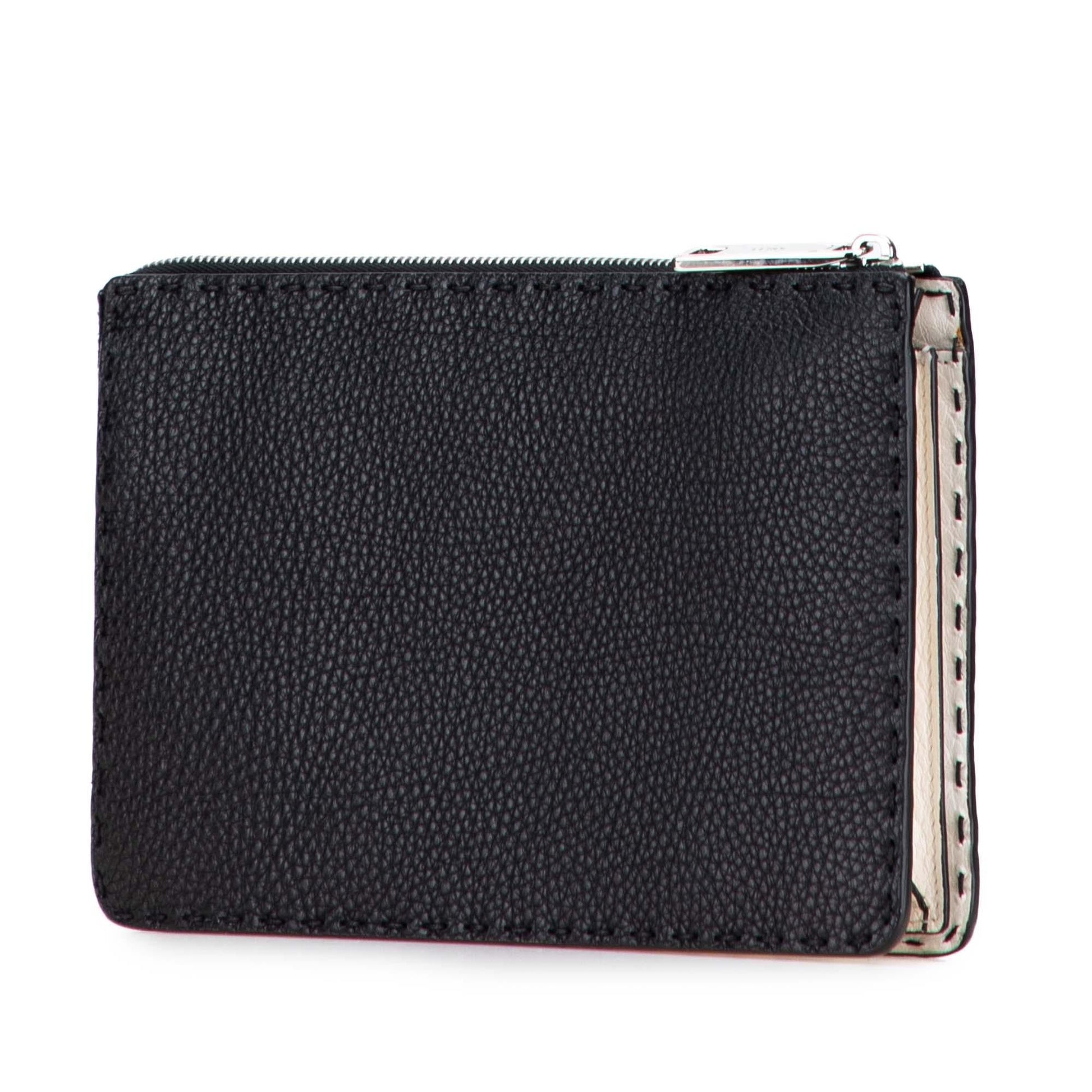 Fendi Clutch - Ewore Bags