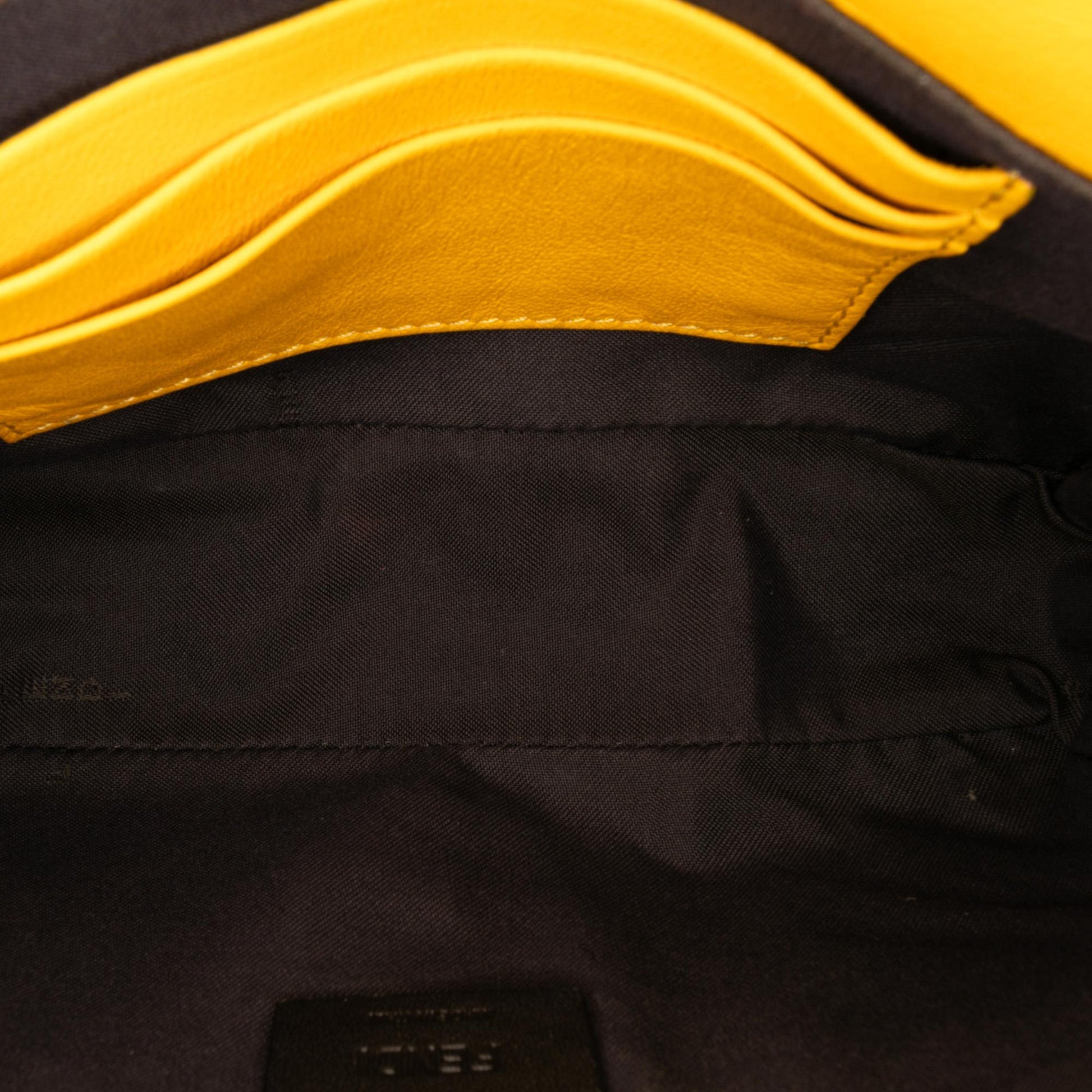Fendi Baguette Shoulder Bag - Ewore Bags
