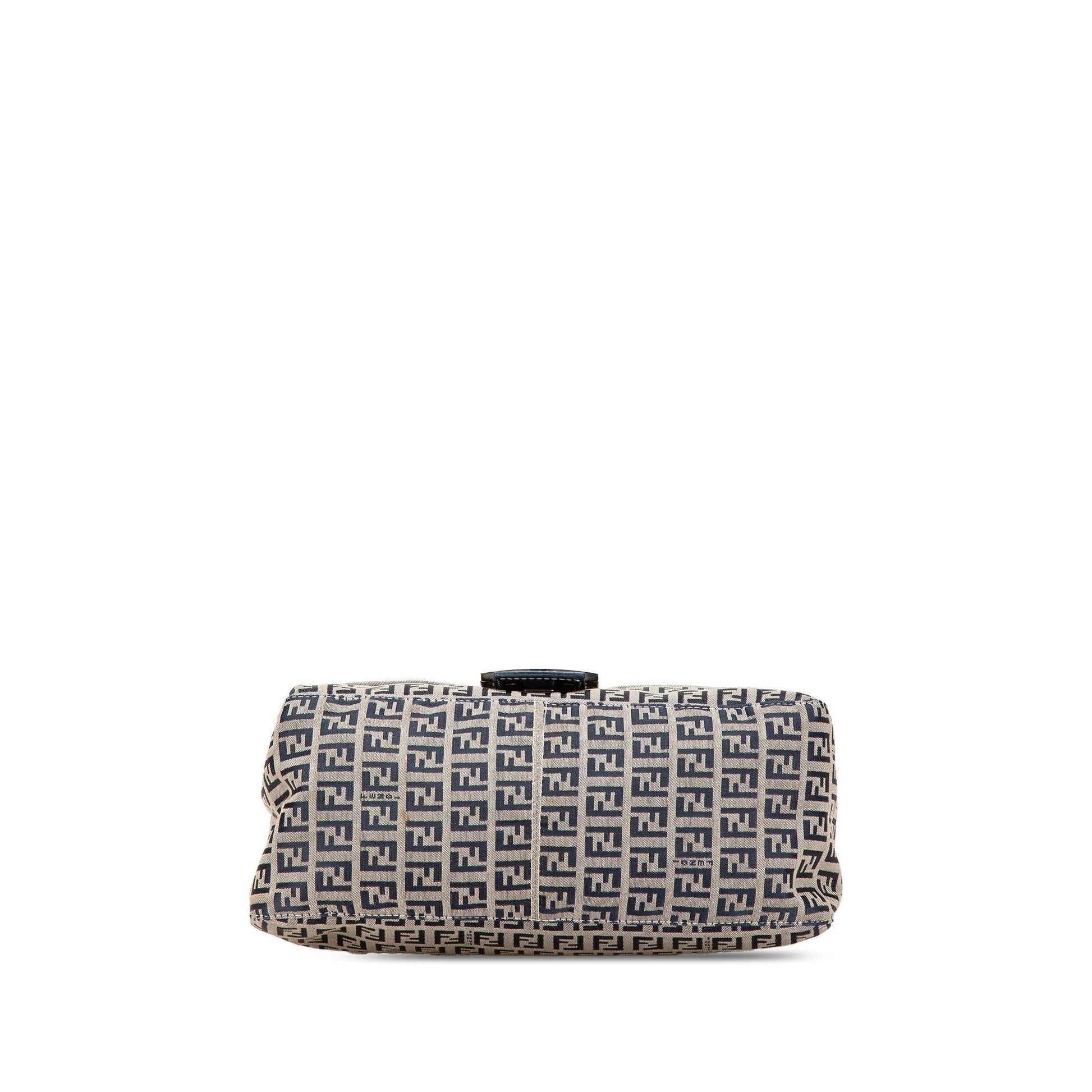 Fendi Fendigraphy Shoulder Bag - Ewore Bags