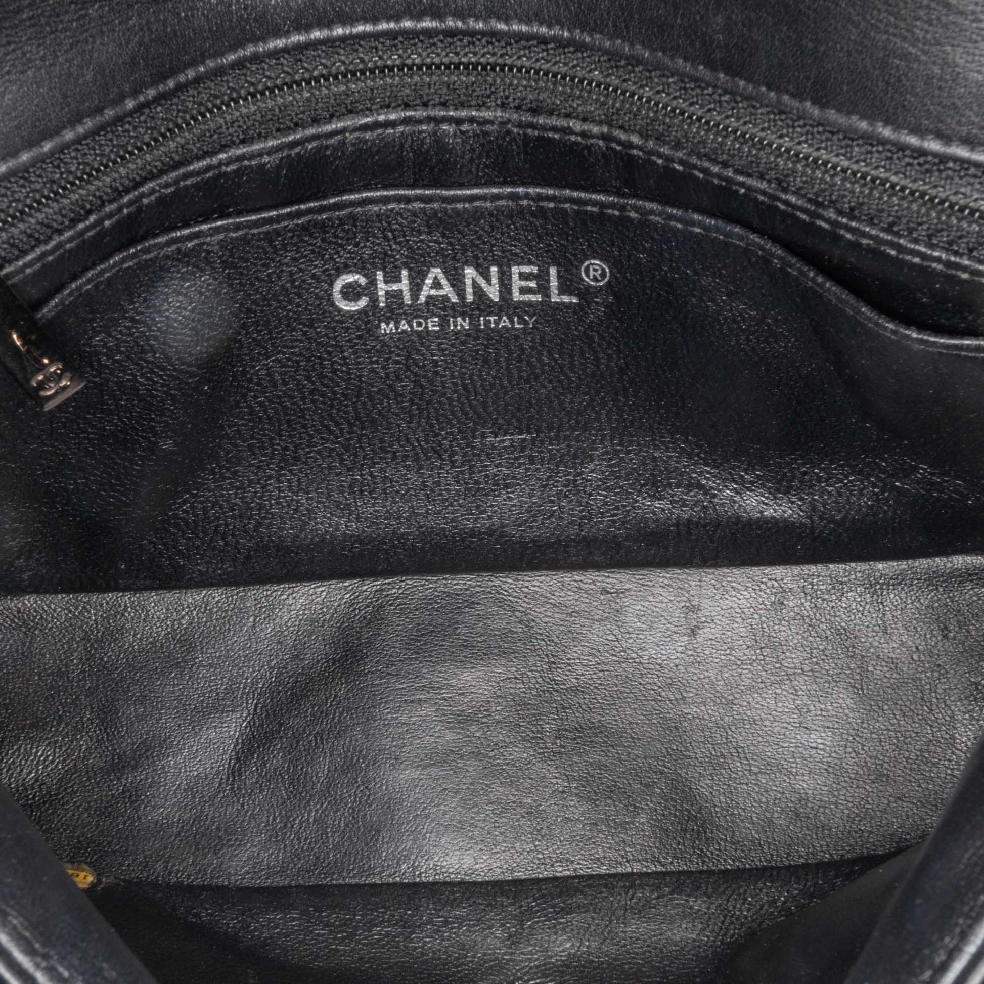 Chanel Twist Crossbody Bag - Ewore Bags