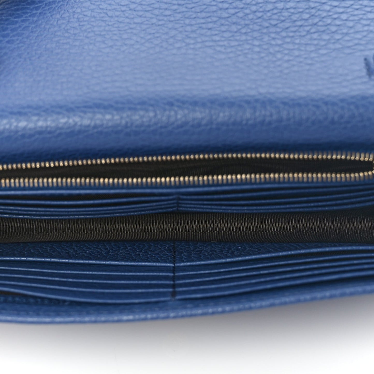 Gucci Dollar Calfskin Interlocking G Chain Wallet  Caspian