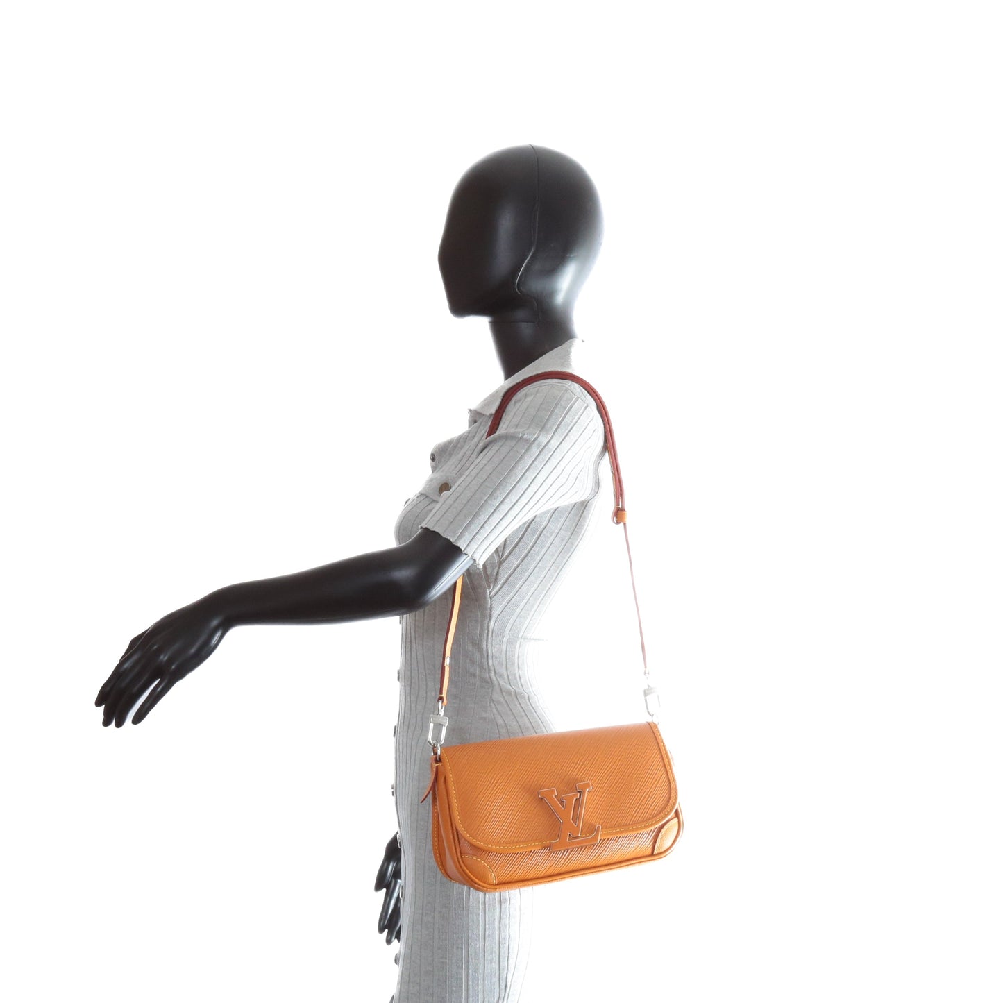 LOUIS VUITTON Epi Leather Buci