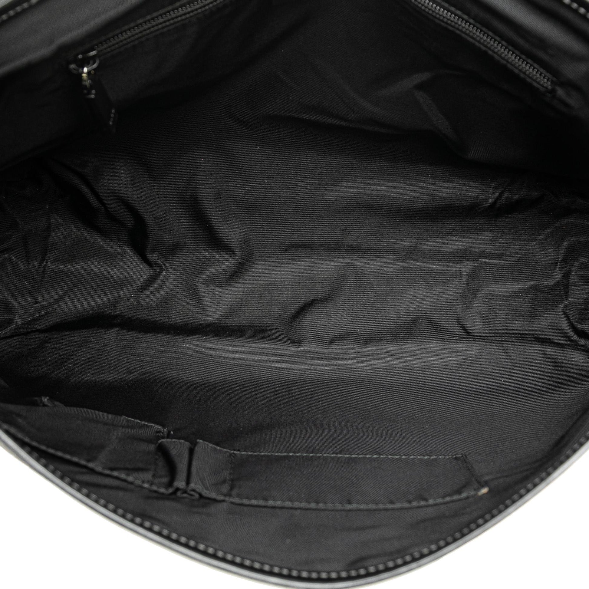Gucci Coated Canvas Interlocking G Messenger Bag (SHG-P8JzSJ)