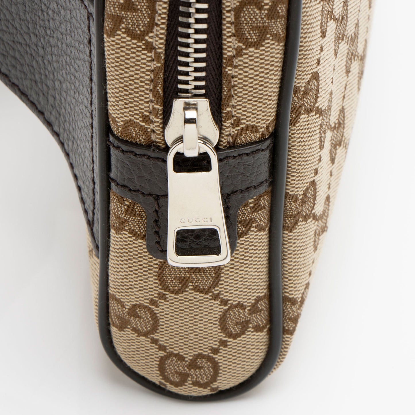 Gucci GG Canvas Belt Bag (SHF-0c U)