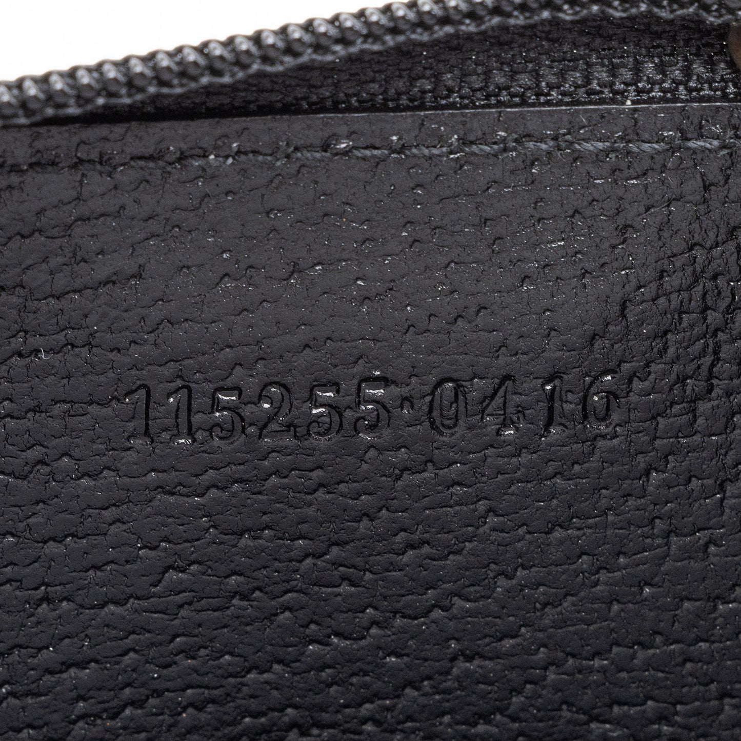 Gucci GG Canvas Compact Zip Around Coin Wallet (SHF-23568)