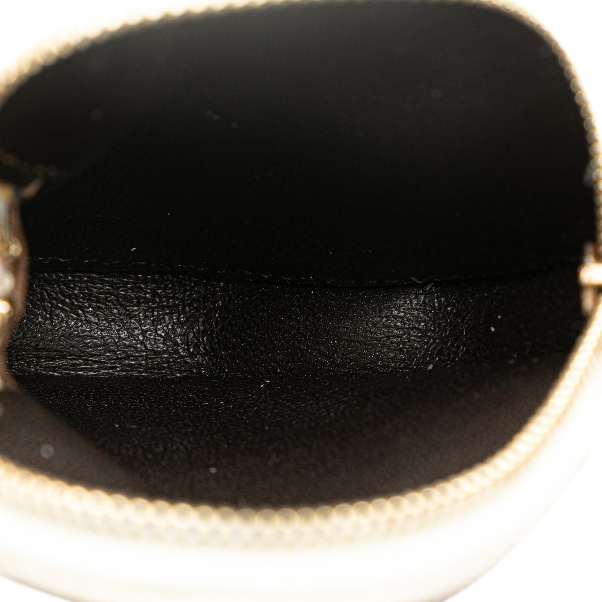 Gucci GG Canvas Heart Pouch (SHG-q2sF4m)