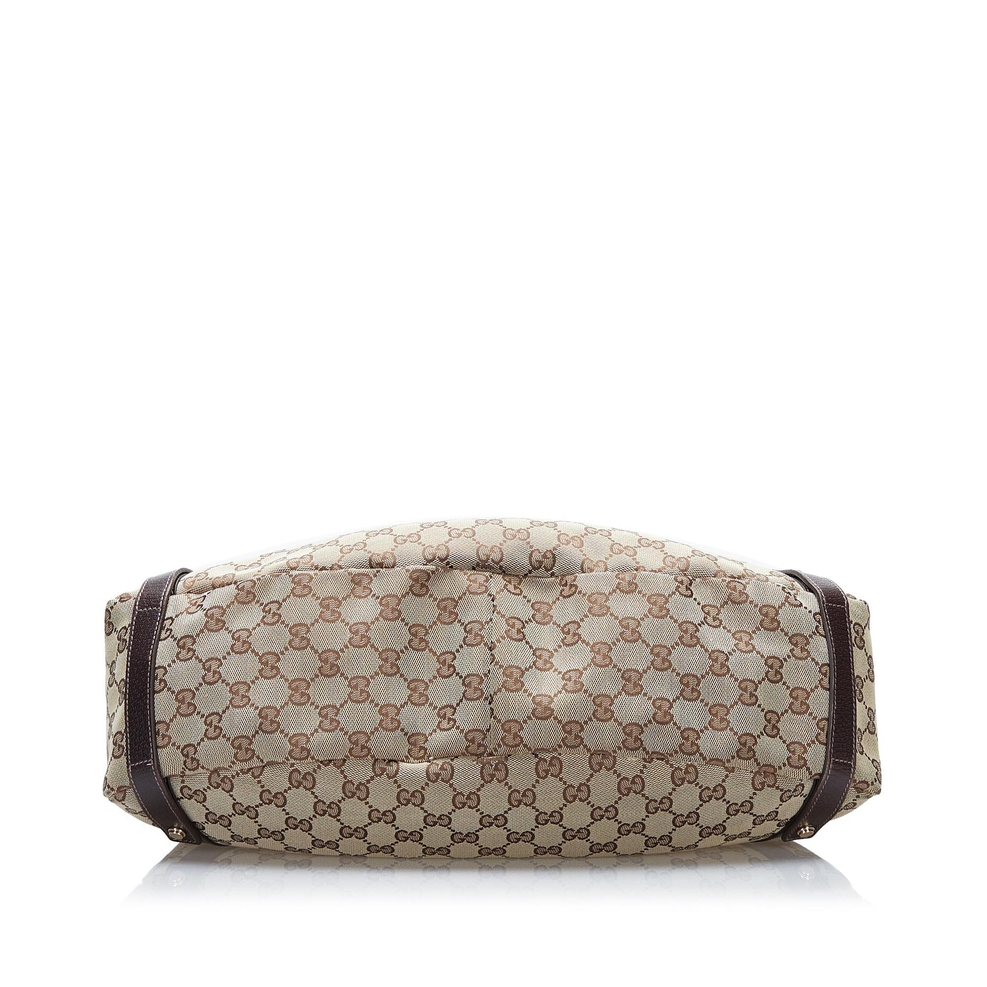 Gucci GG Canvas Pelham Shoulder Bag (SHG-36787)