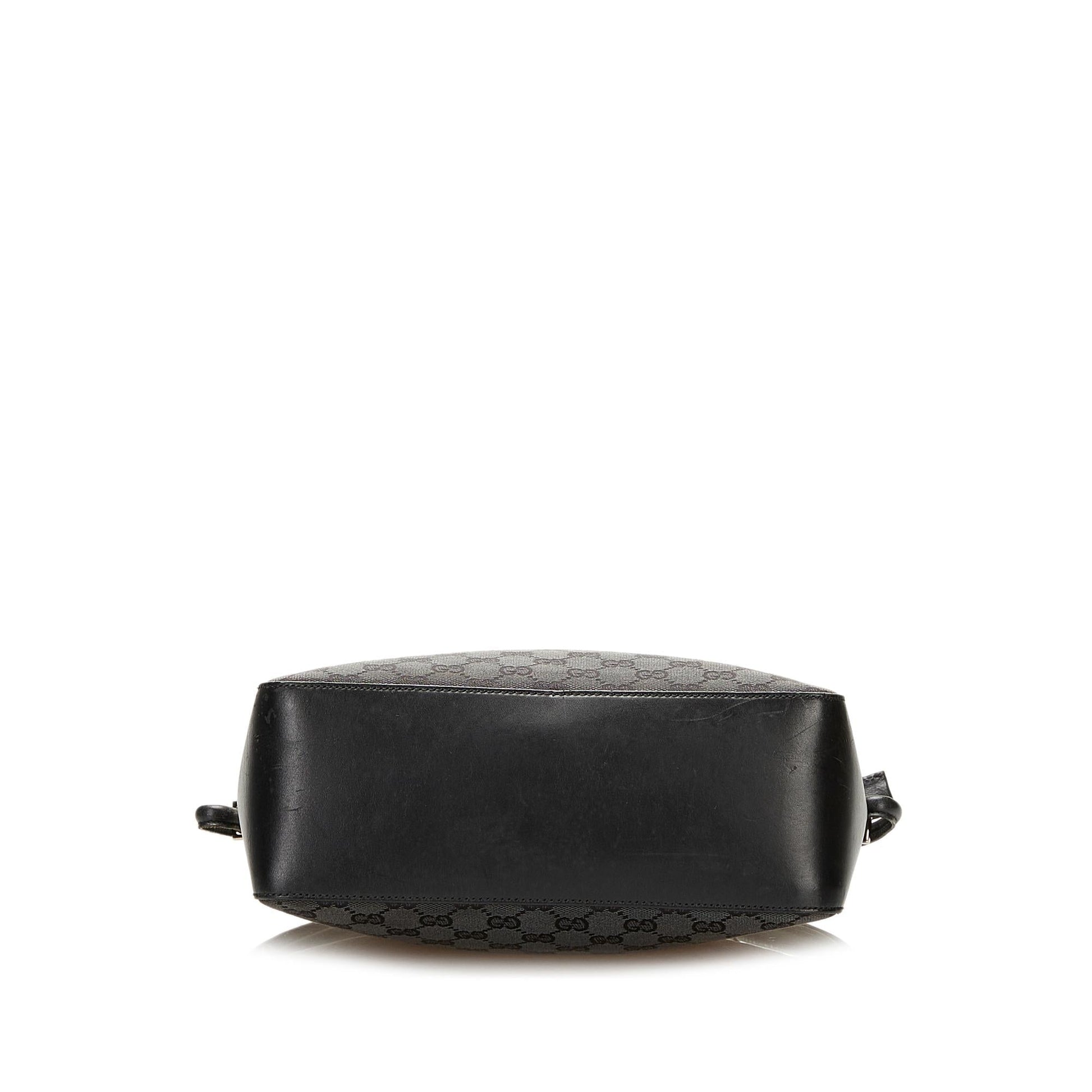 Gucci GG Canvas Shoulder Bag (SHG-35728)