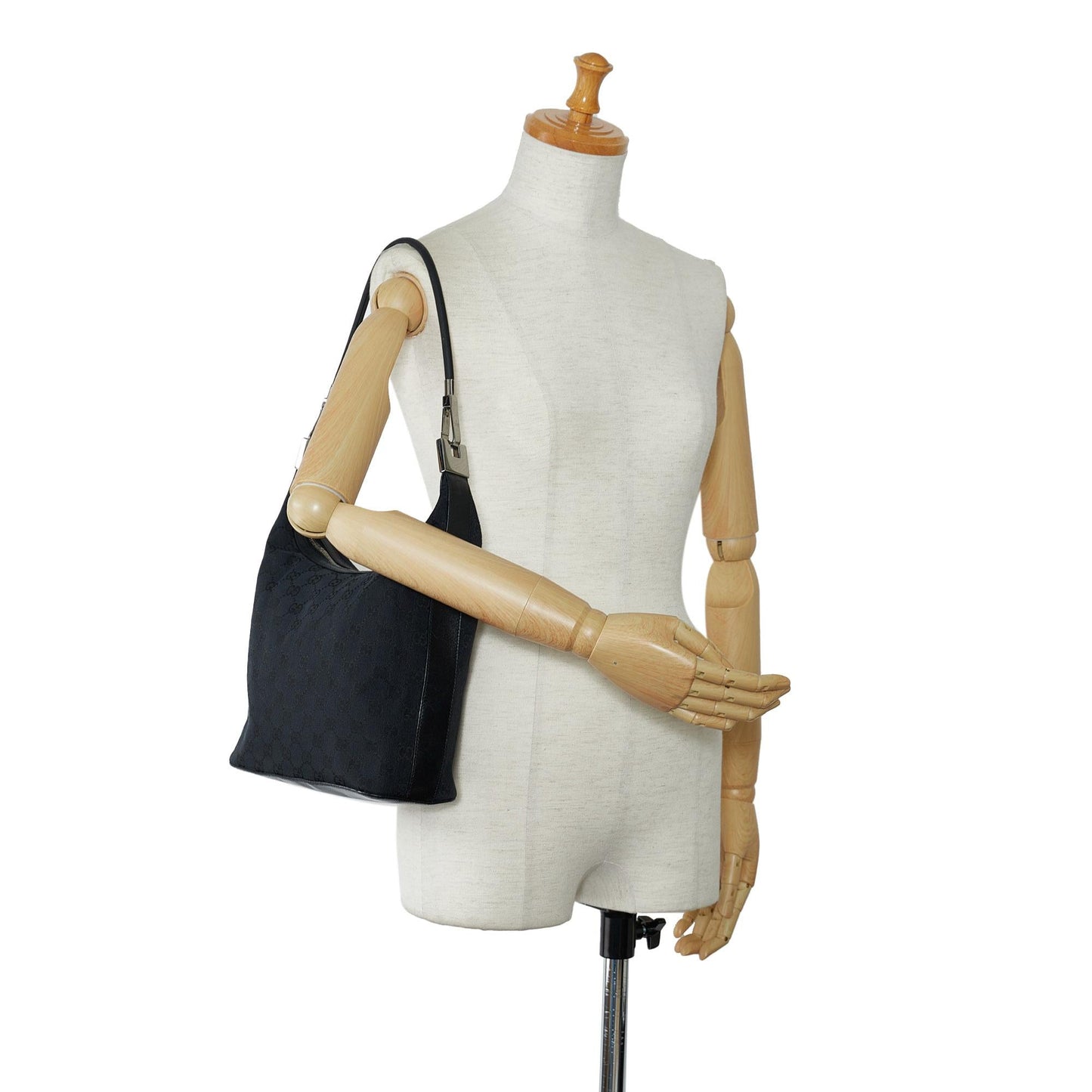 Gucci GG Canvas Shoulder Bag (SHG-GR671O)