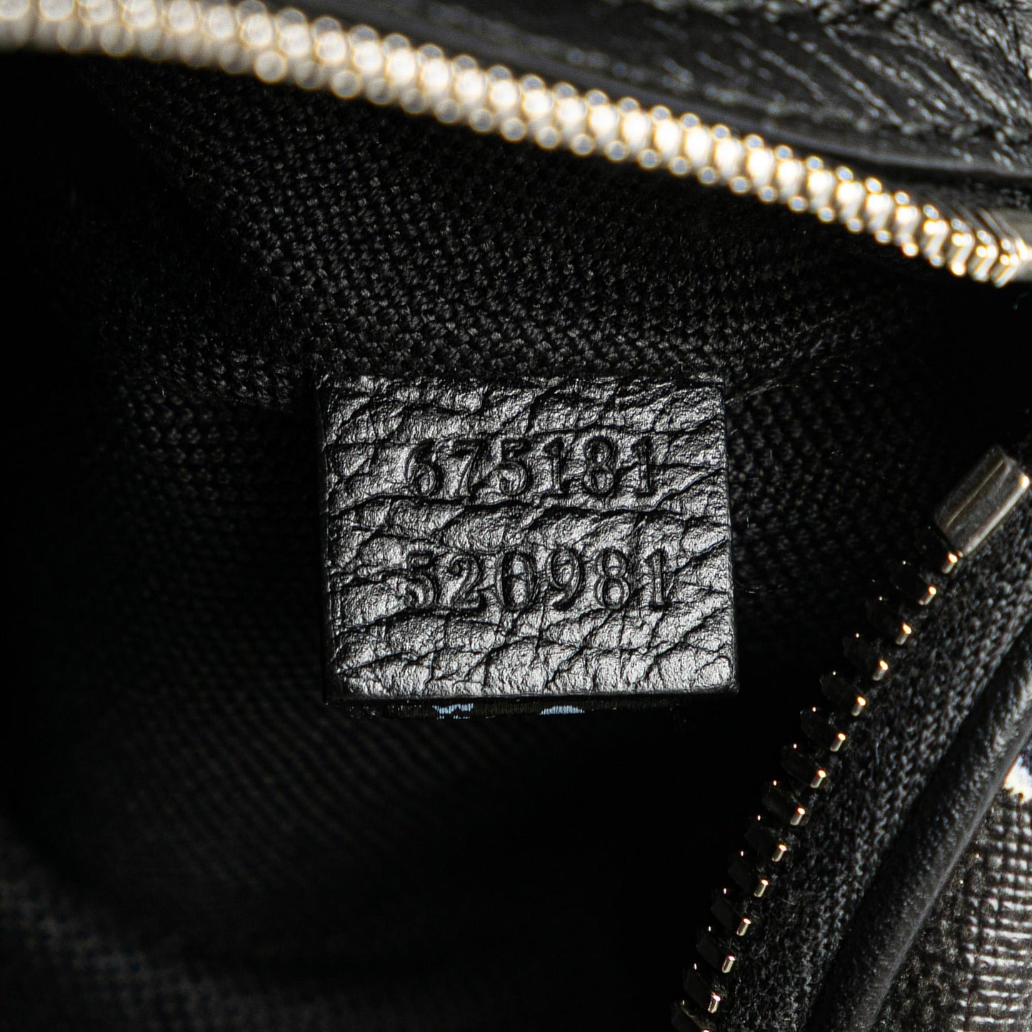 Gucci GG Supreme Tiger Belt Bag