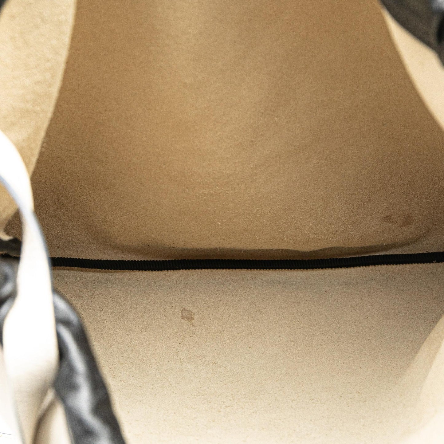 Gucci Leather Shoulder Bag