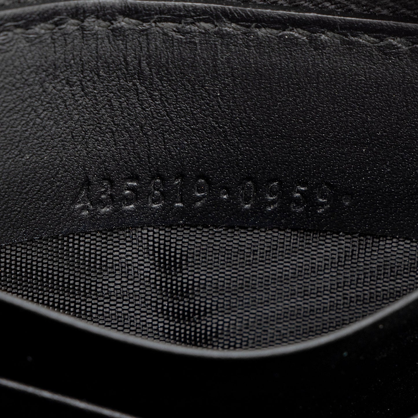 Gucci Leather GG Bow Zip Around Wallet (SHF-fr8dTS)