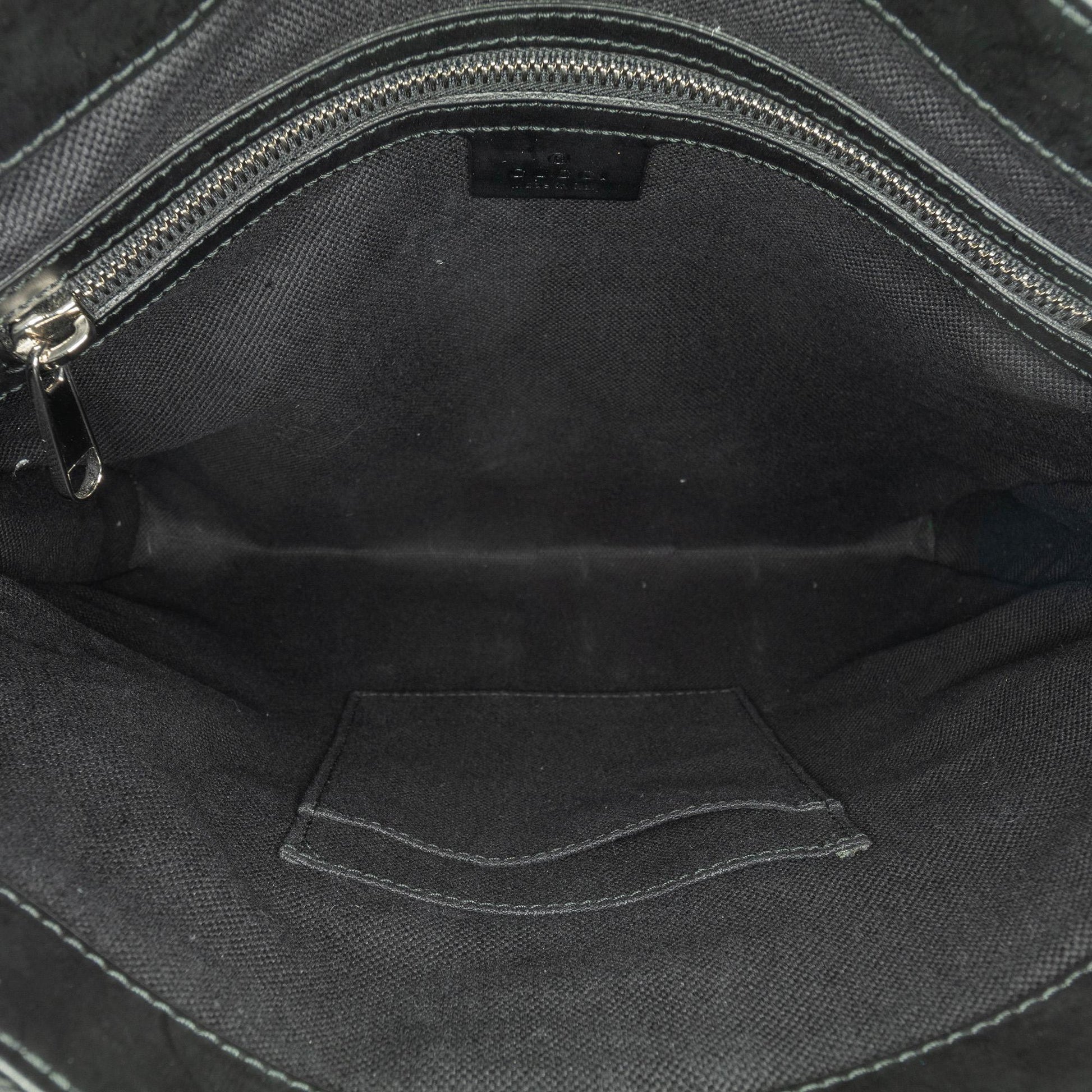 Gucci Medium GG Supreme Crossbody (SHG-f3rHKp)