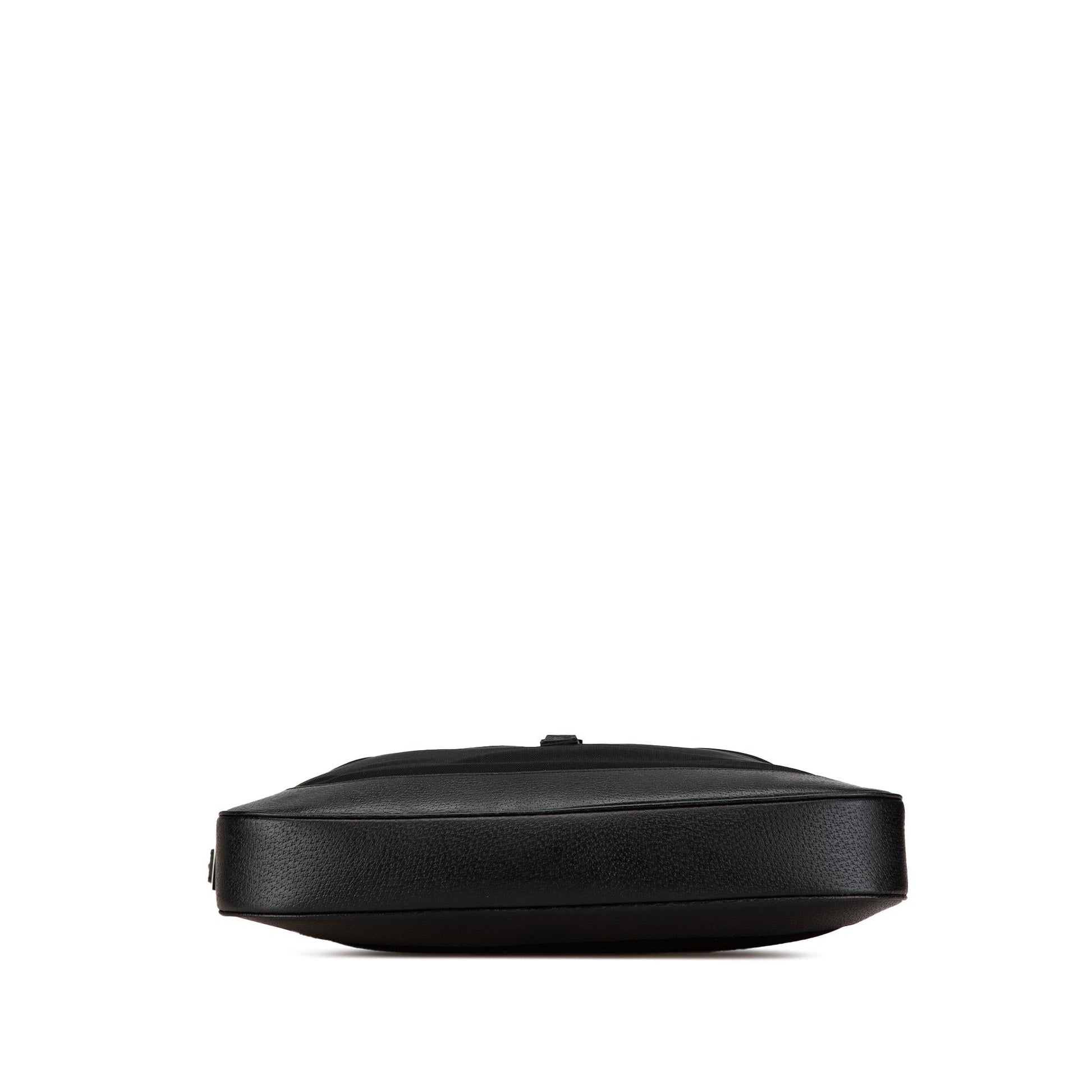 Gucci Nylon Jackie Shoulder Bag (SHG-kDXR6T)