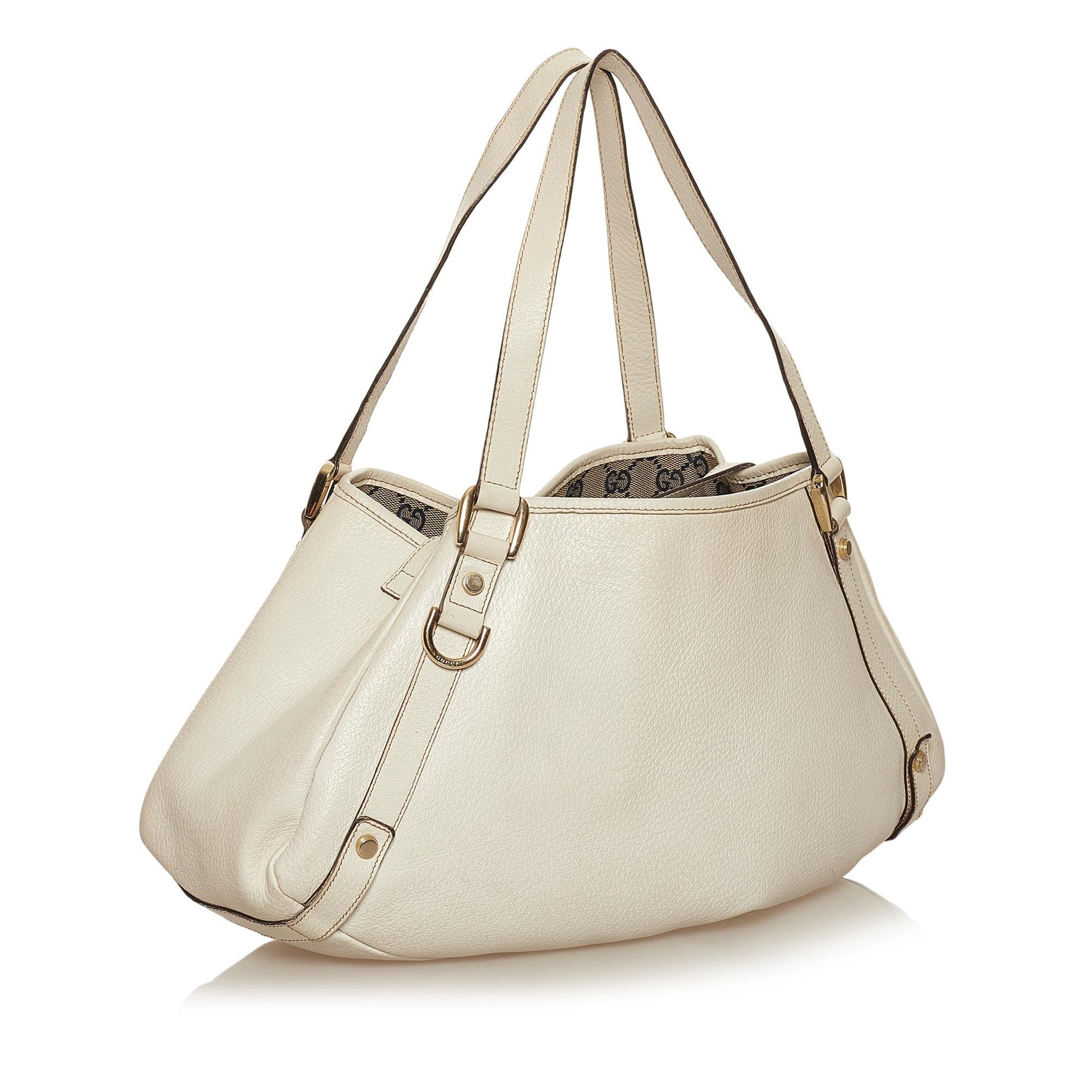 Gucci Pelham Leather Shoulder Bag (SHG-36143)