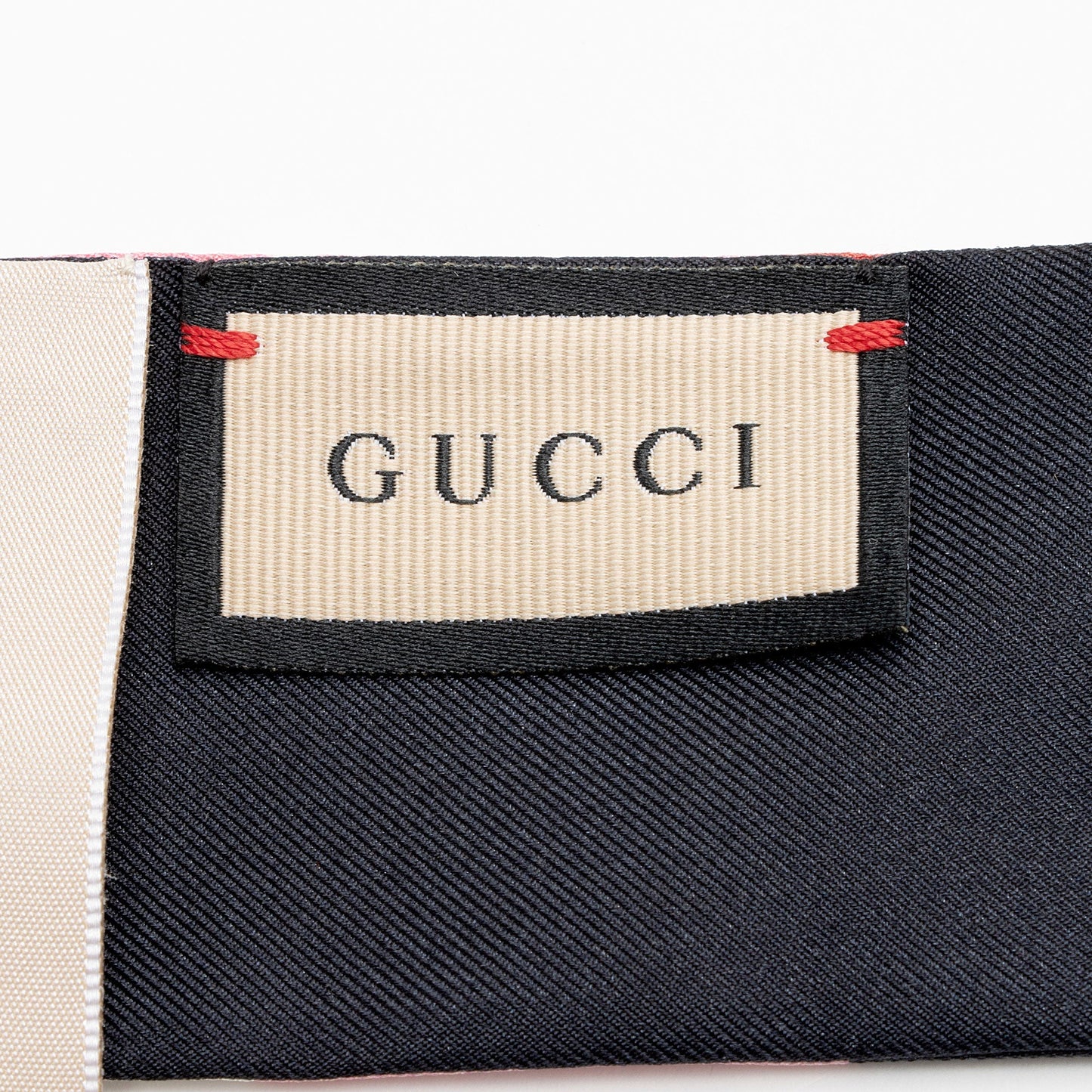 Gucci Silk Pop Fluo Neck Bow Scarf (SHF-7JHKcB)