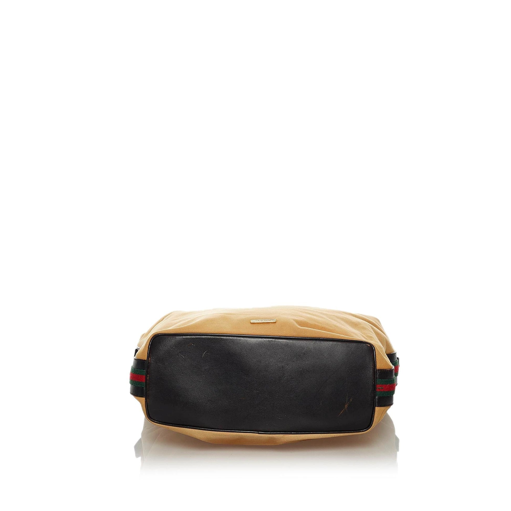 Gucci Web Canvas Shoulder Bag (SHG-34179)
