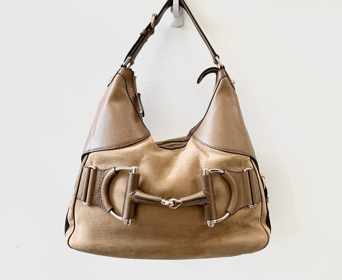 Gucci Caro Leather Shoulder Bag