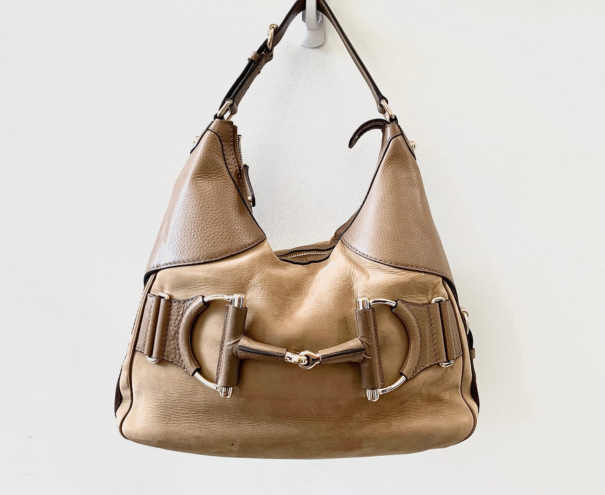 Gucci Caro Leather Shoulder Bag