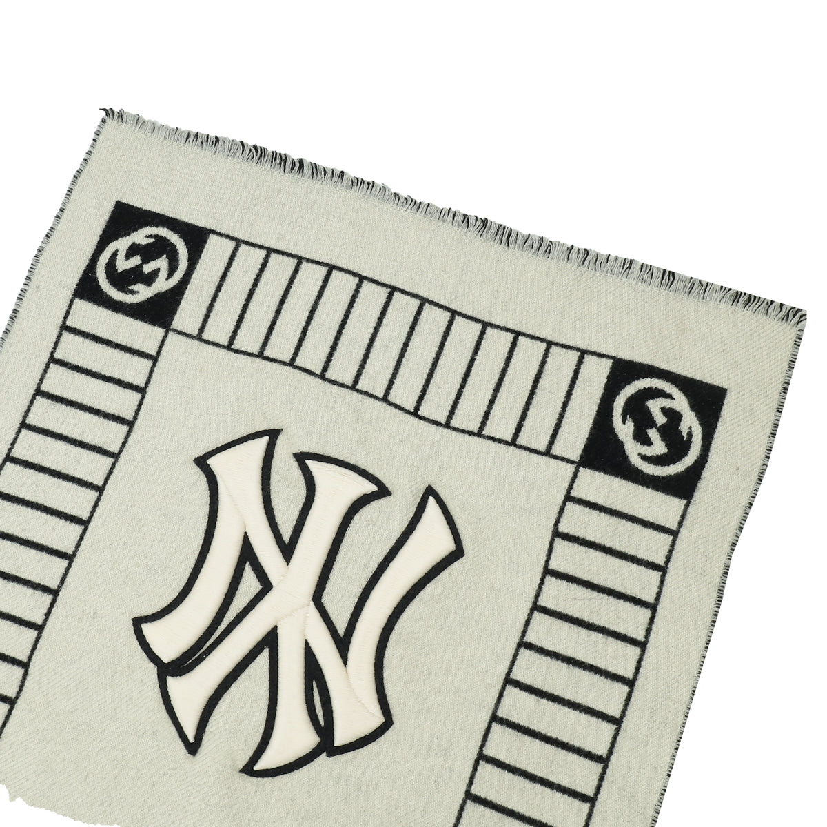 Gucci Bicolor Major League Baseball ( MLB ) Men's Wool Scarf W/ NY Yankees Patch